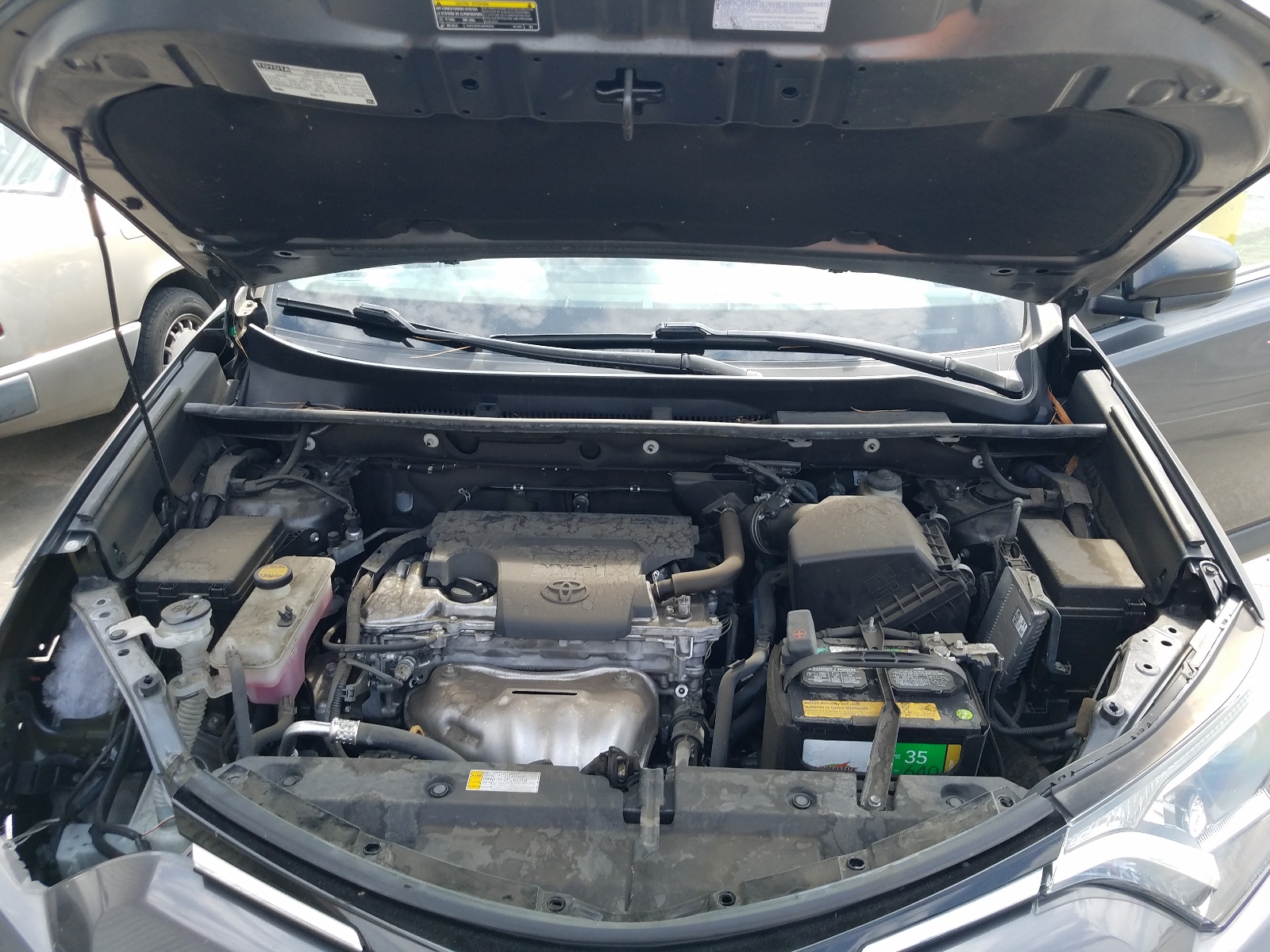 Photo 7 from auction – 2016 TOYOTA RAV4 LE with VIN 2T3ZFREVXGW267280