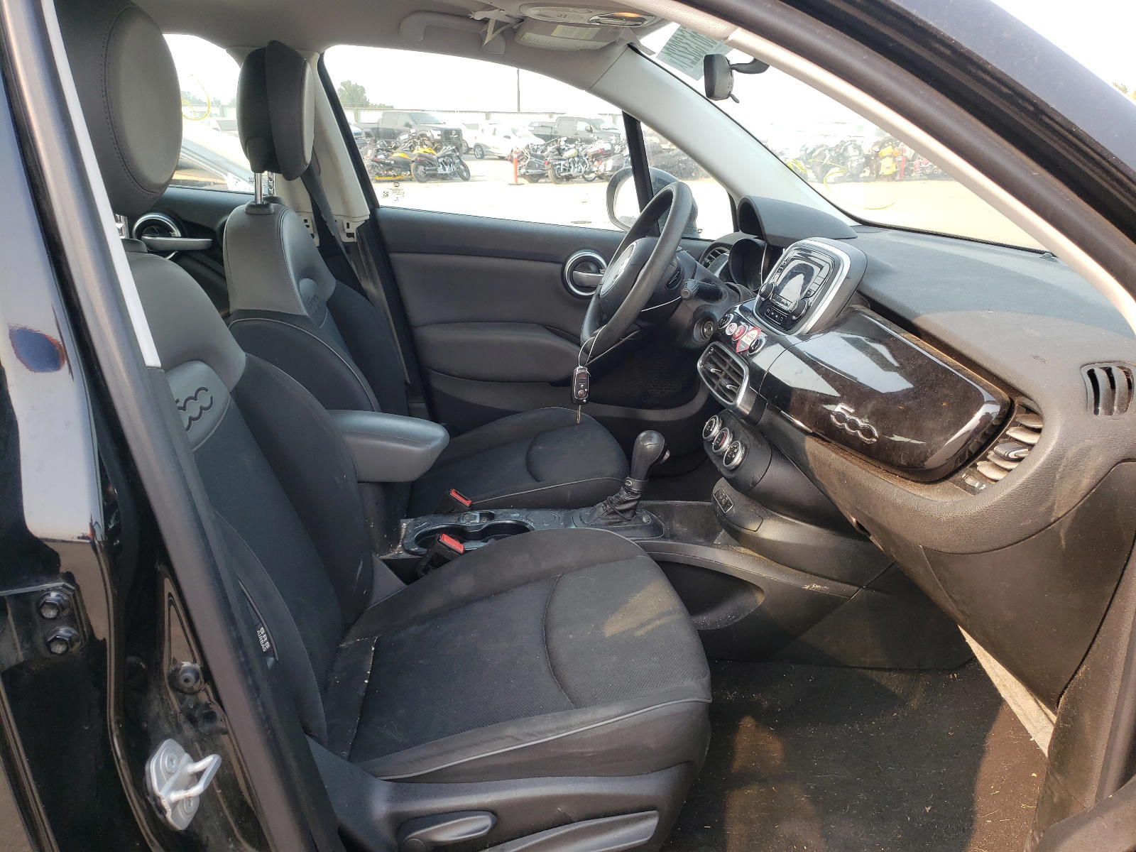 Photo 5 from auction – 2016 FIAT 500X POP with VIN ZFBCFXAT0GP330458