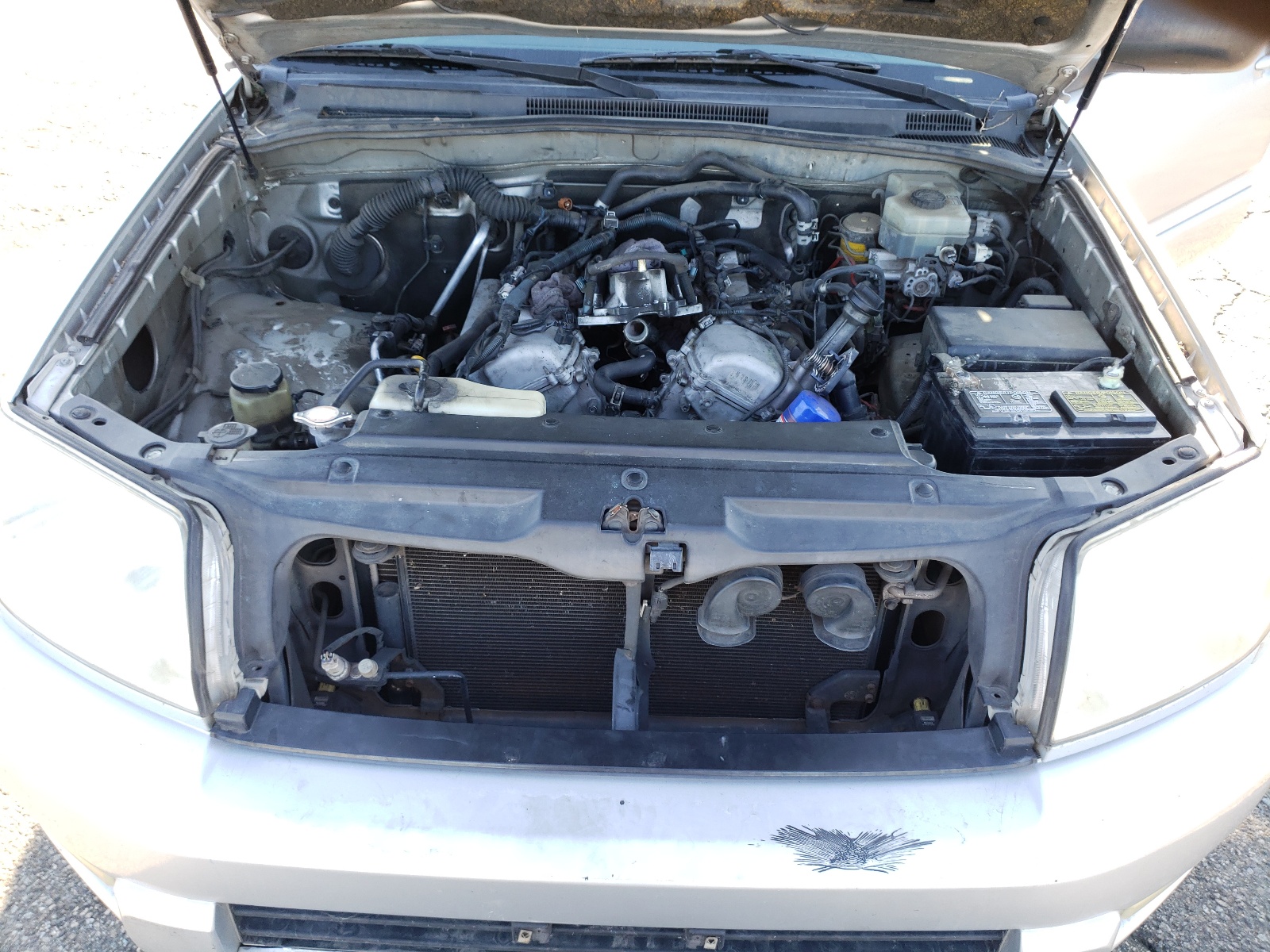 Zdjęcie 7 z aukcji – 2004 TOYOTA 4RUNNER SR z VIN JTEZU14R040021152