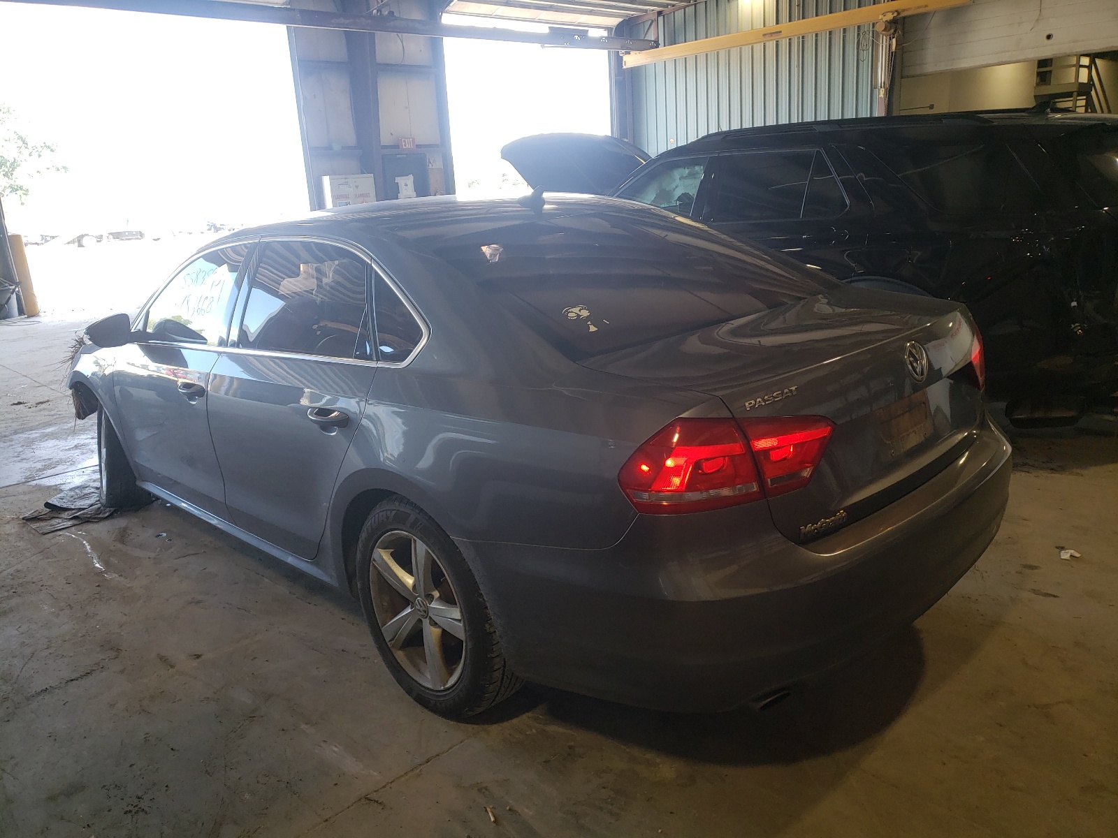 Photo 3 from auction – 2012 VOLKSWAGEN PASSAT SE with VIN 1VWBH7A31CC055754