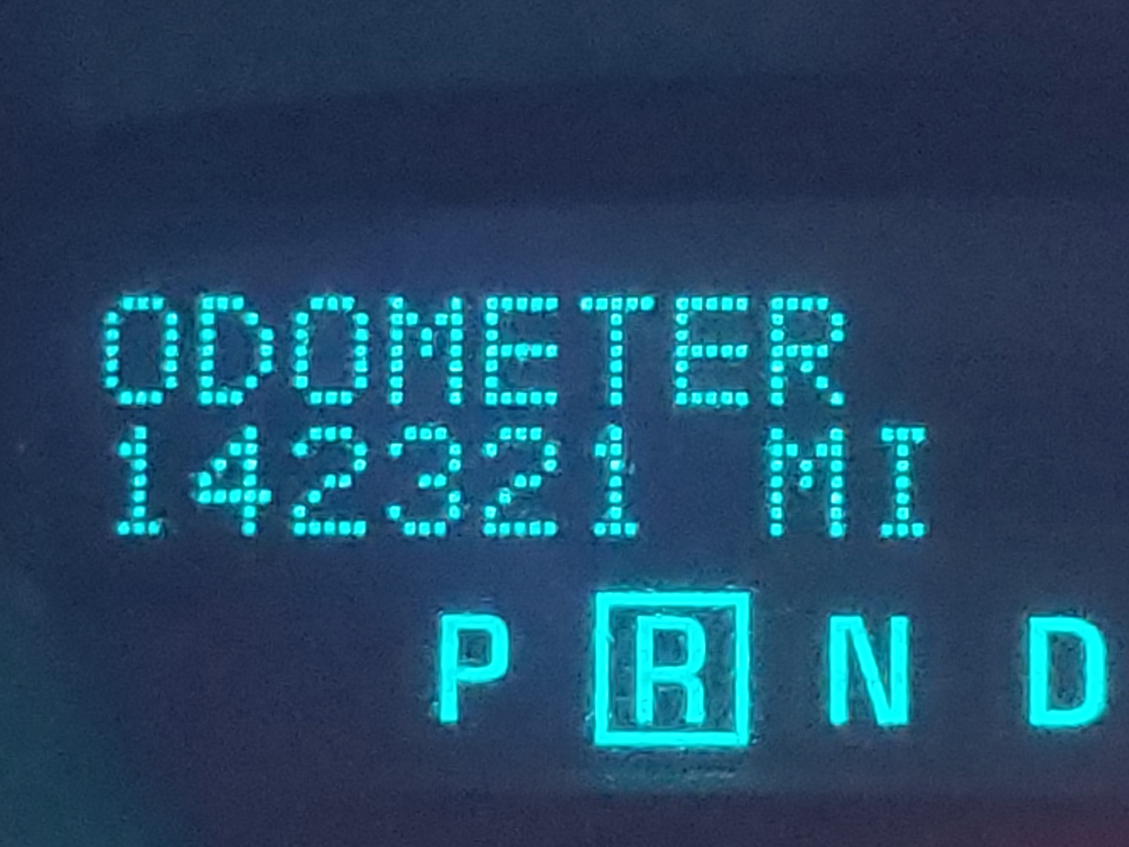 Photo 8 from auction – 2010 CHEVROLET TRAVERSE L with VIN 1GNLRFEDXAJ225031