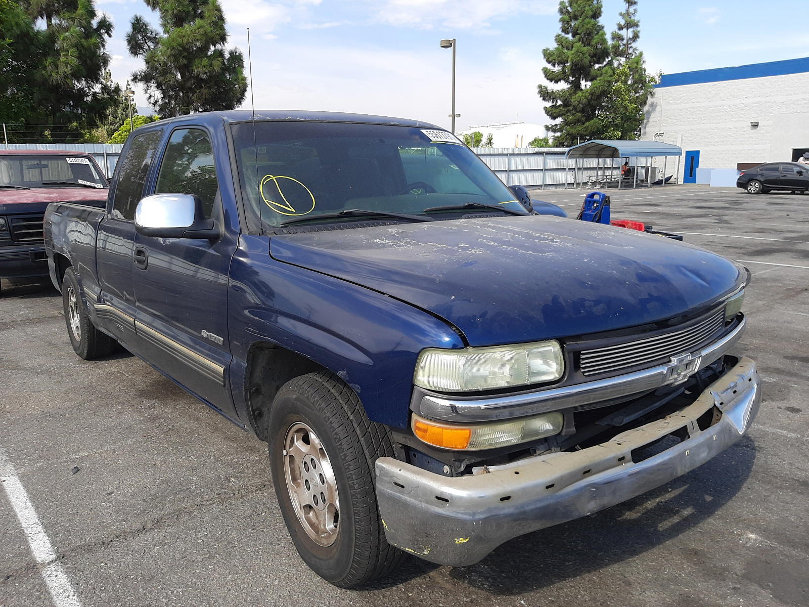 CHEVROLET SILVERADO 2002 with VIN 2GCEC19V921339624 - Photo from auction