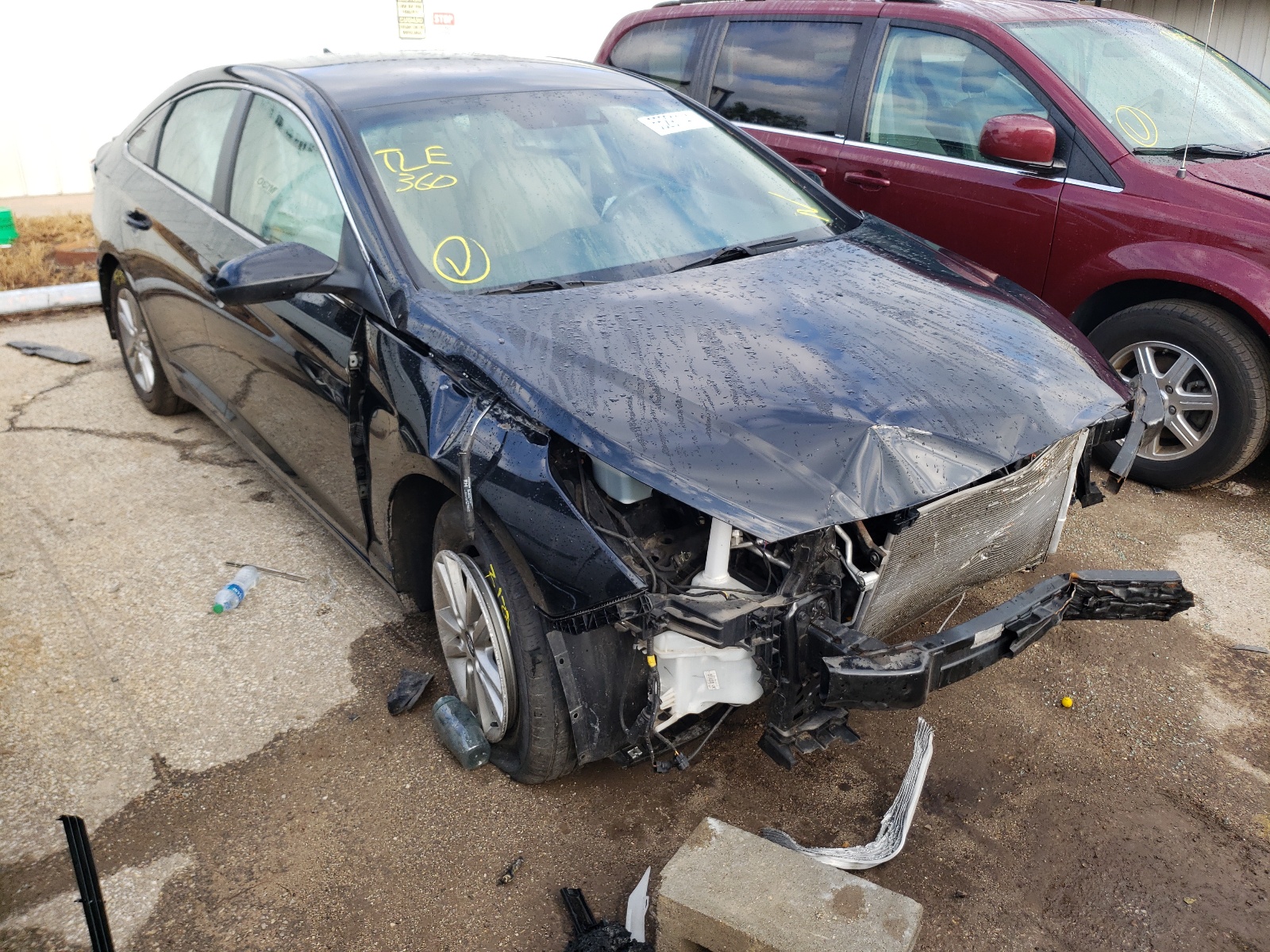 HYUNDAI SONATA SE 2015 with VIN 5NPE24AF1FH005178 - Photo from auction