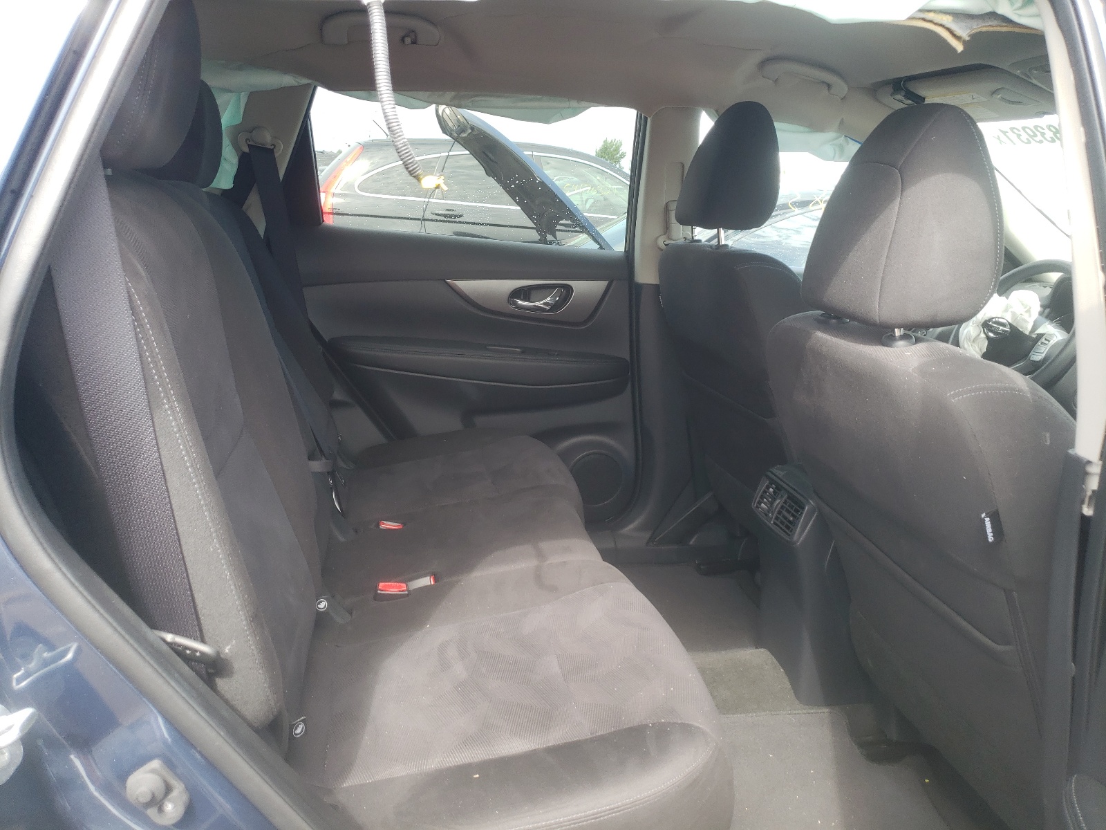 Photo 6 from auction – 2015 NISSAN ROGUE S with VIN KNMAT2MV9FP554389