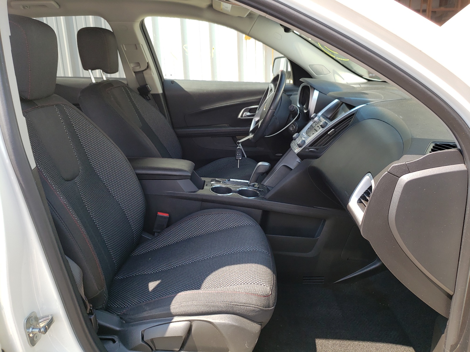 Photo 5 from auction – 2015 CHEVROLET EQUINOX LT with VIN 1GNFLGEK8FZ104798