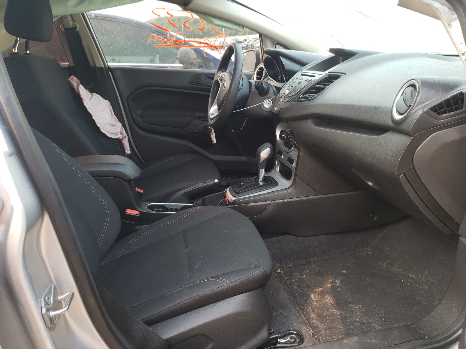 Photo 5 from auction – 2019 FORD FIESTA SE with VIN 3FADP4BJ4KM101526