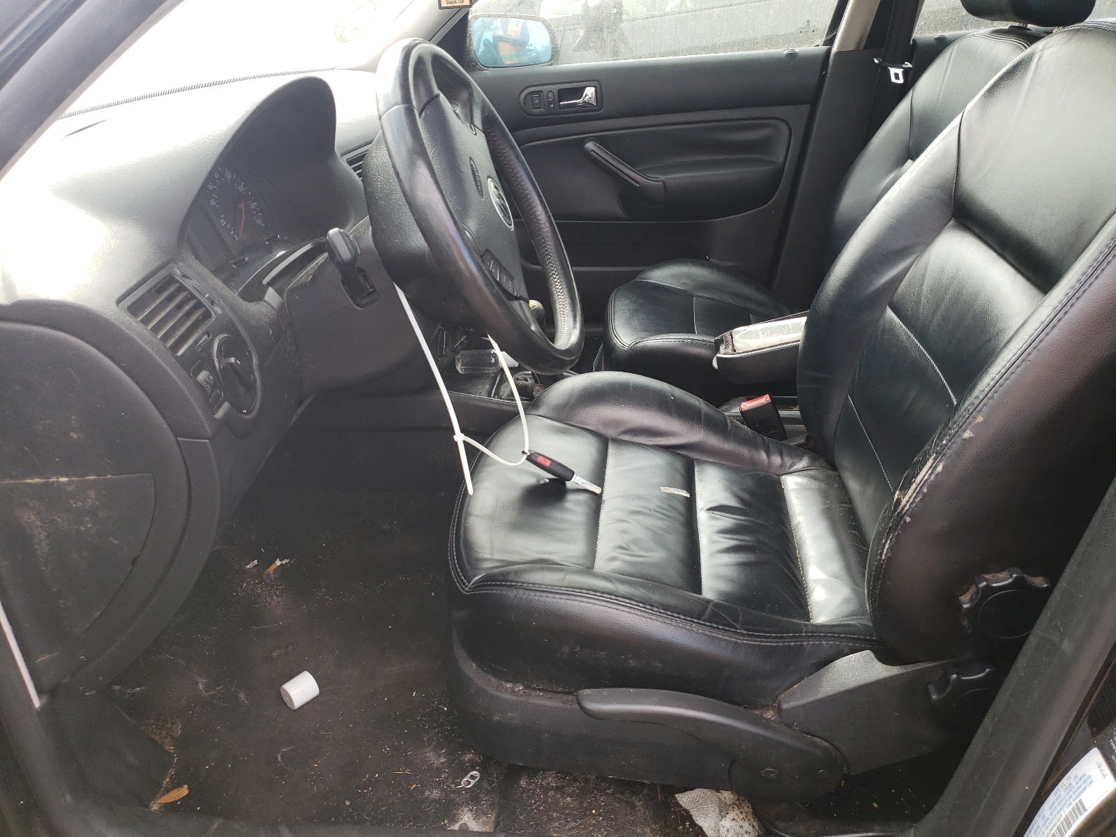 Photo 5 from auction – 2002 VOLKSWAGEN JETTA GLS with VIN 3VWSK69M02M080327