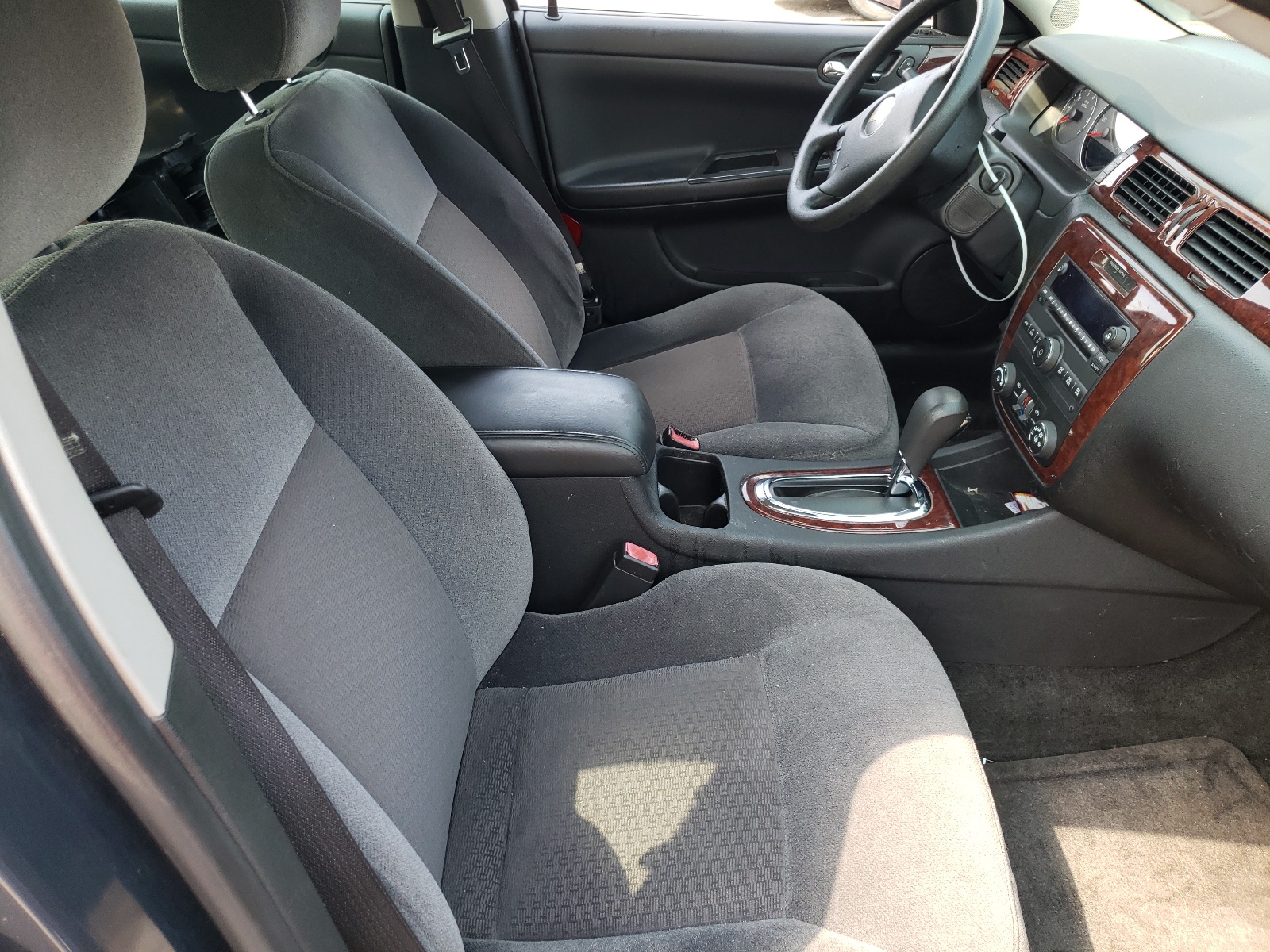 Photo 5 from auction – 2009 CHEVROLET IMPALA 1LT with VIN 2G1WT57N991301618