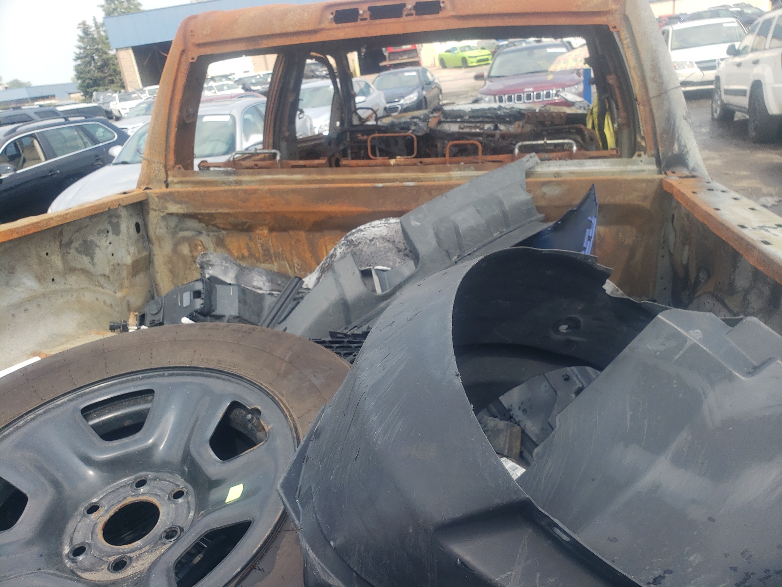 Photo 6 from auction – 2019 RAM 1500 BIG H with VIN 1C6RRFFG7KN908575
