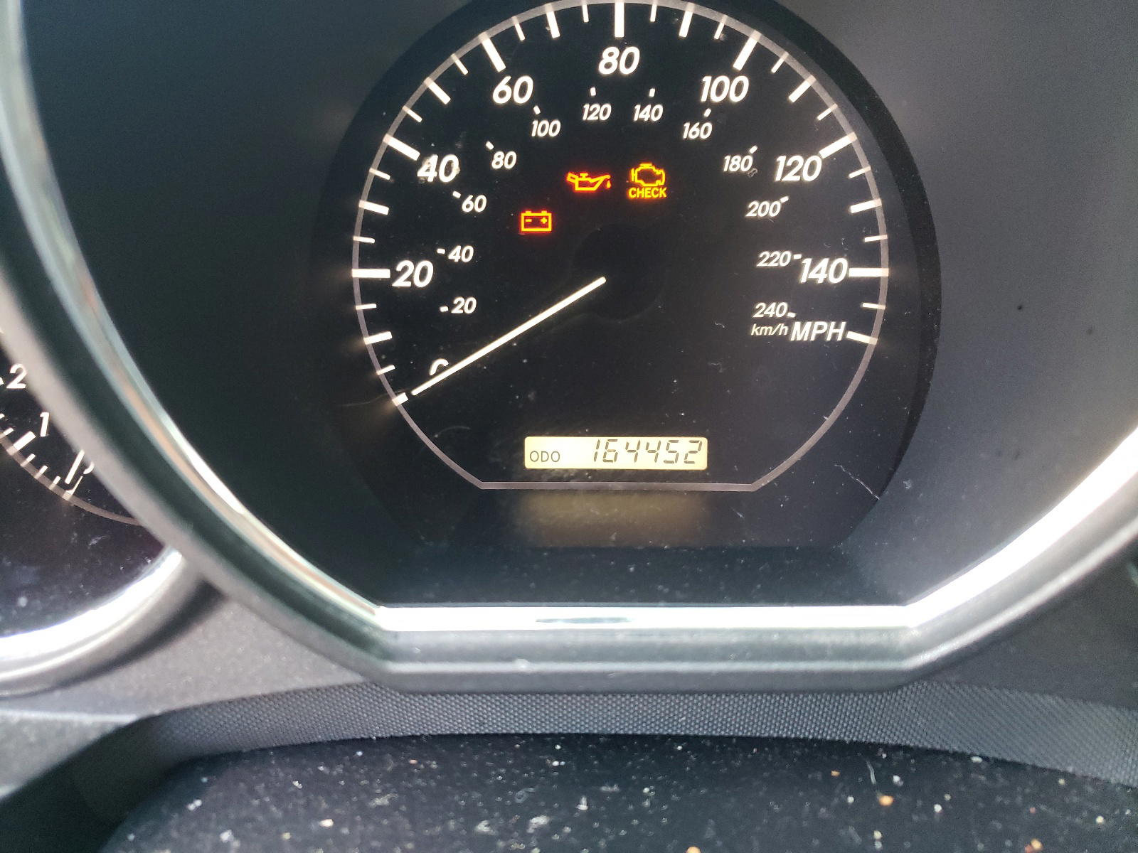 Photo 8 from auction – 2005 LEXUS RX 330 with VIN 2T2HA31U95C057065