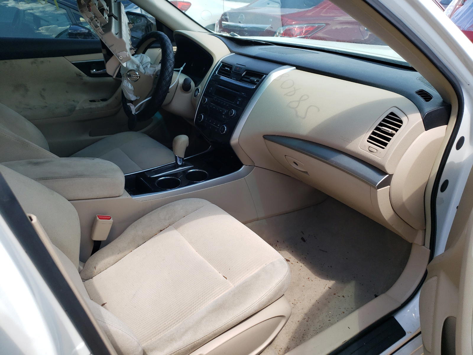 Photo 5 from auction – 2013 NISSAN ALTIMA 2.5 with VIN 1N4AL3AP1DN584089