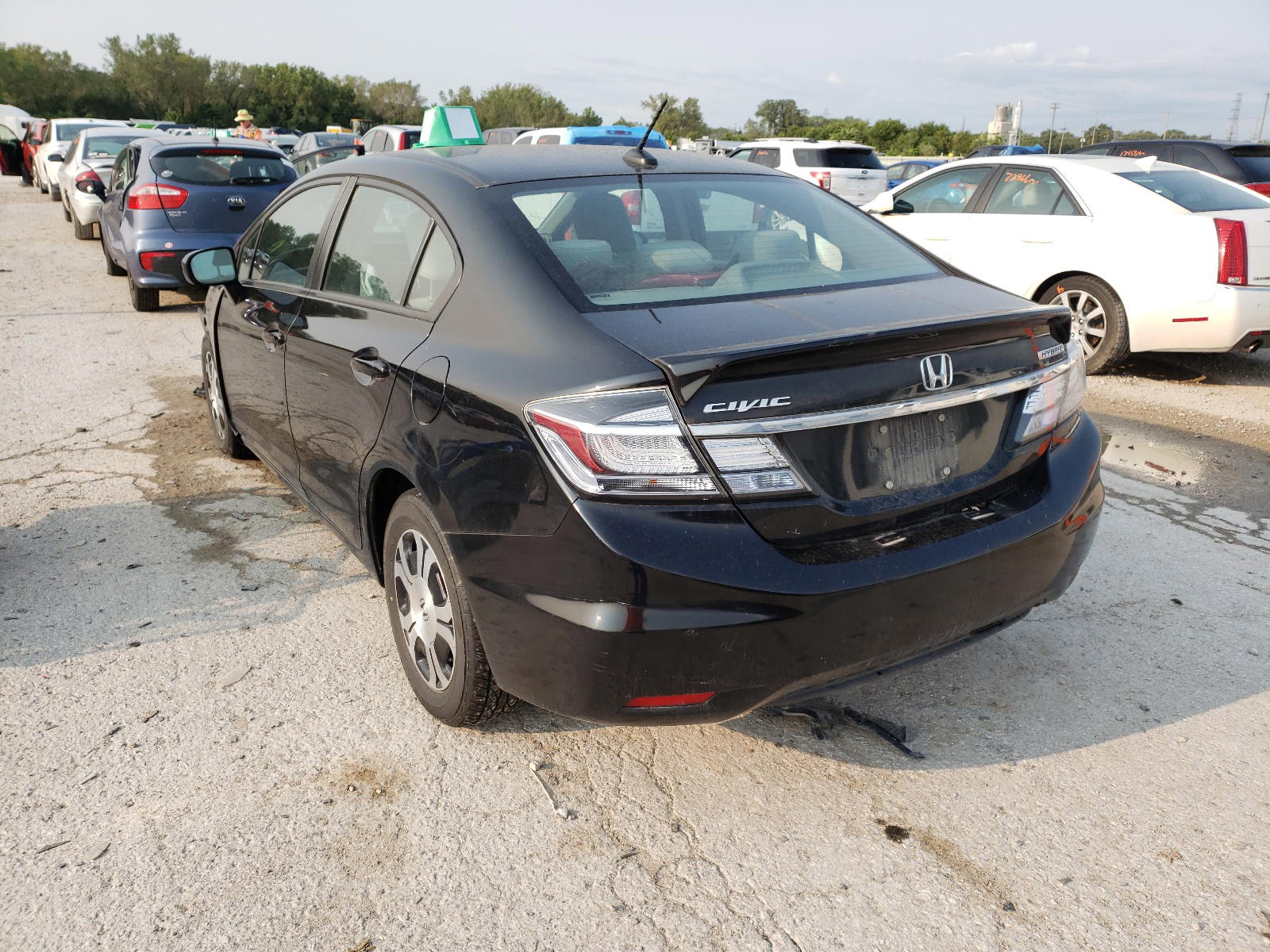 Photo 3 from auction – 2015 HONDA CIVIC HYBR with VIN 19XFB4F22FE201256