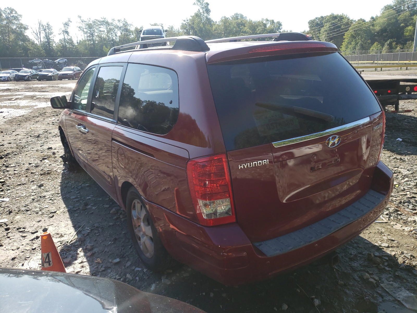 Photo 3 from auction – 2007 HYUNDAI ENTOURAGE with VIN KNDMC233176027371