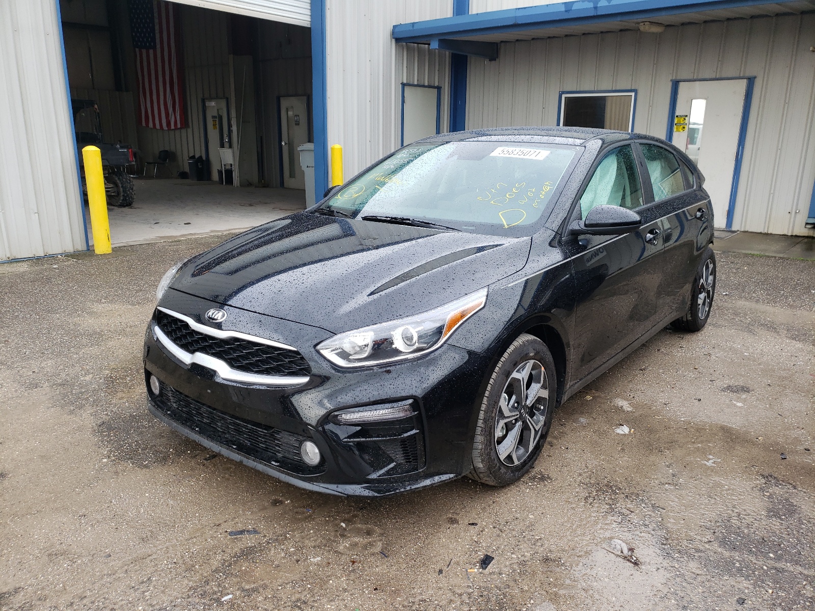 Photo 2 from auction – 2021 KIA FORTE FE with VIN 3KPF24AD7ME390475