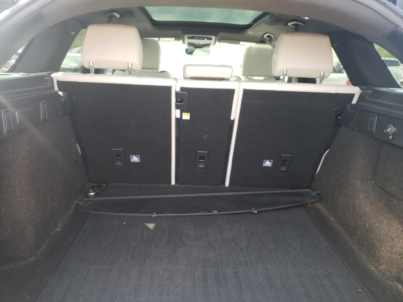 Photo 9 from auction – 2019 LAND ROVER RANGE ROVE with VIN SALYL2EX3KA780562