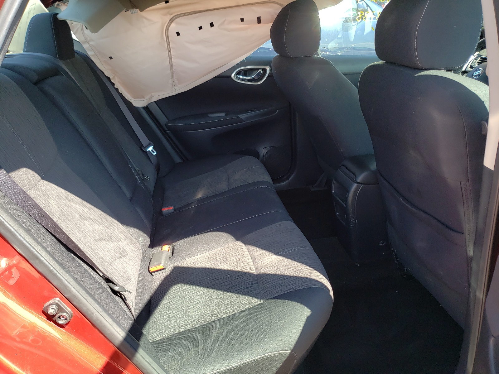 Photo 6 from auction – 2015 NISSAN SENTRA S with VIN 3N1AB7AP1FY292990