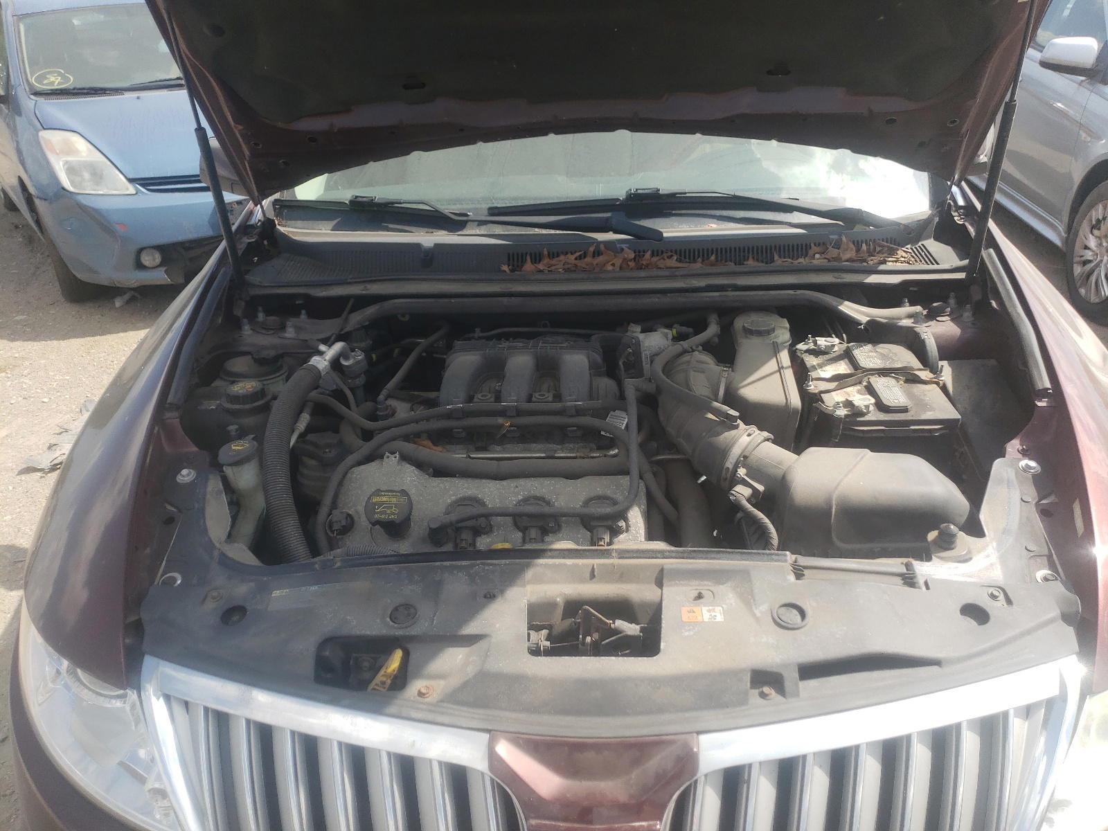 Photo 7 from auction – 2012 LINCOLN MKS with VIN 1LNHL9DR6CG807346