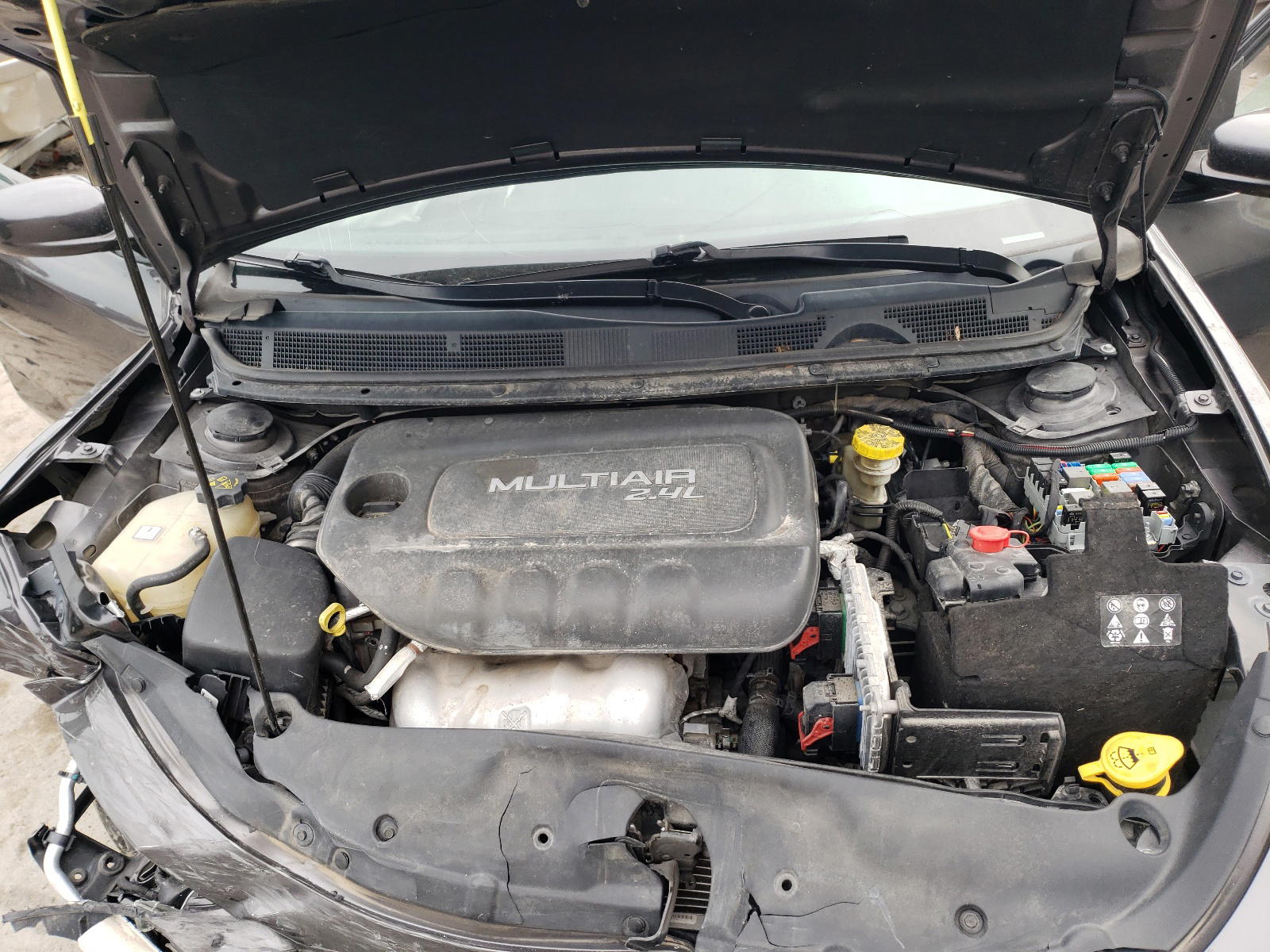 Photo 7 from auction – 2016 DODGE DART SXT with VIN 1C3CDFBB0GD717265
