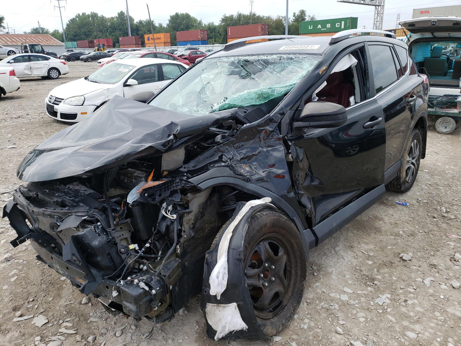 Photo 2 from auction – 2016 TOYOTA RAV4 LE with VIN 2T3BFREV7GW474081