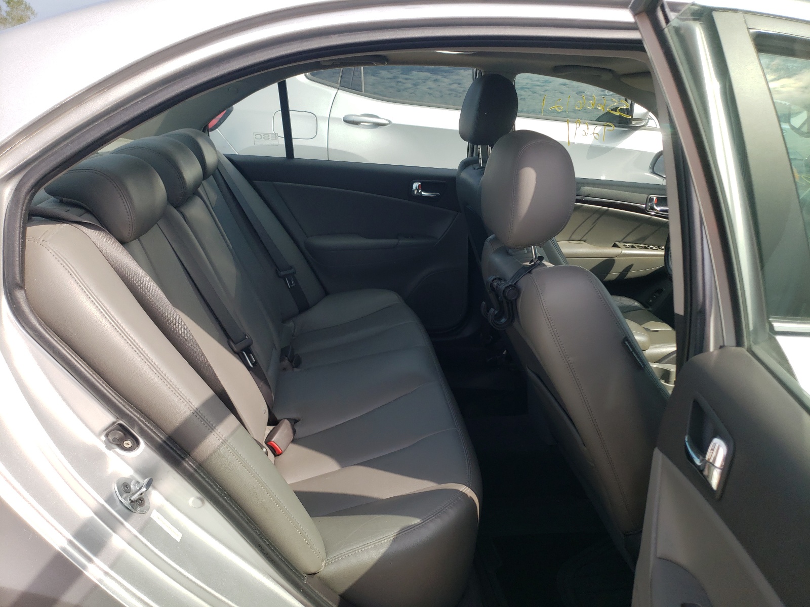 Photo 6 from auction – 2009 HYUNDAI SONATA SE with VIN 5NPEU46F89H407707