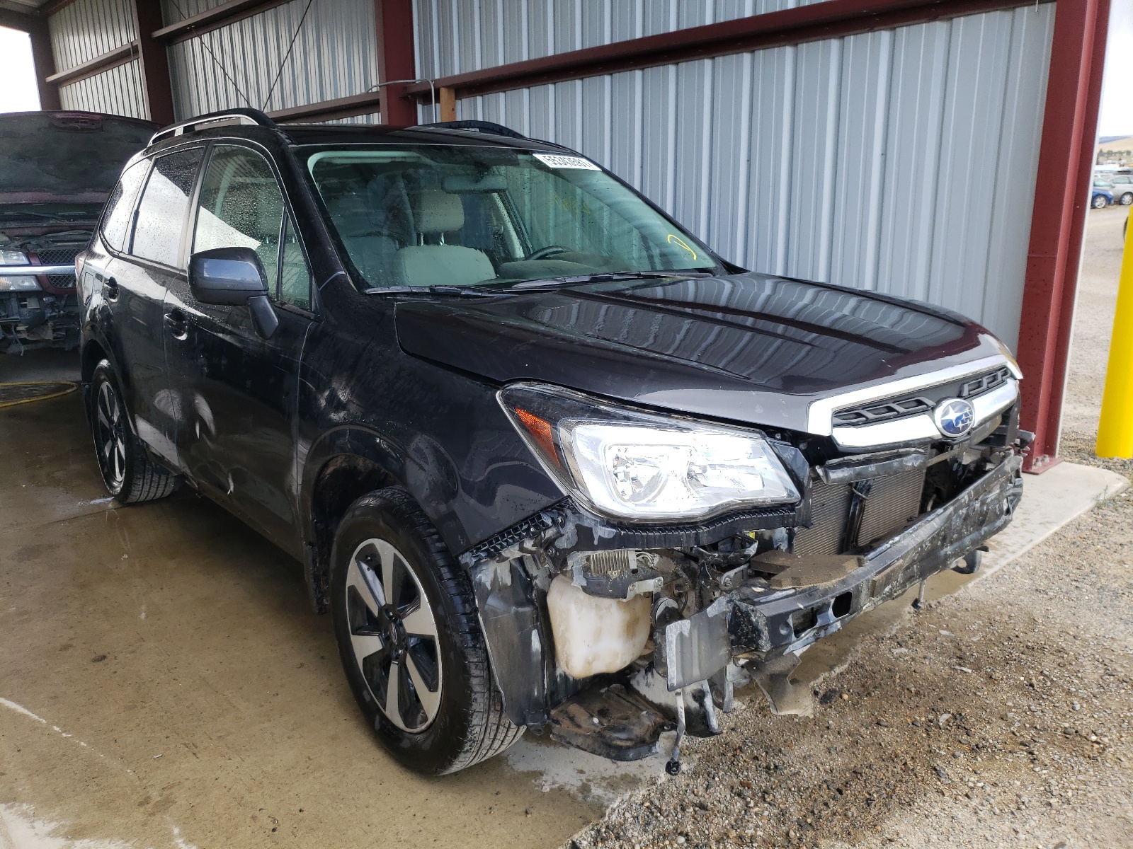 SUBARU FORESTER 2 2018 z numerem VIN JF2SJABC0JH600847 - Zdjęcie z aukcji