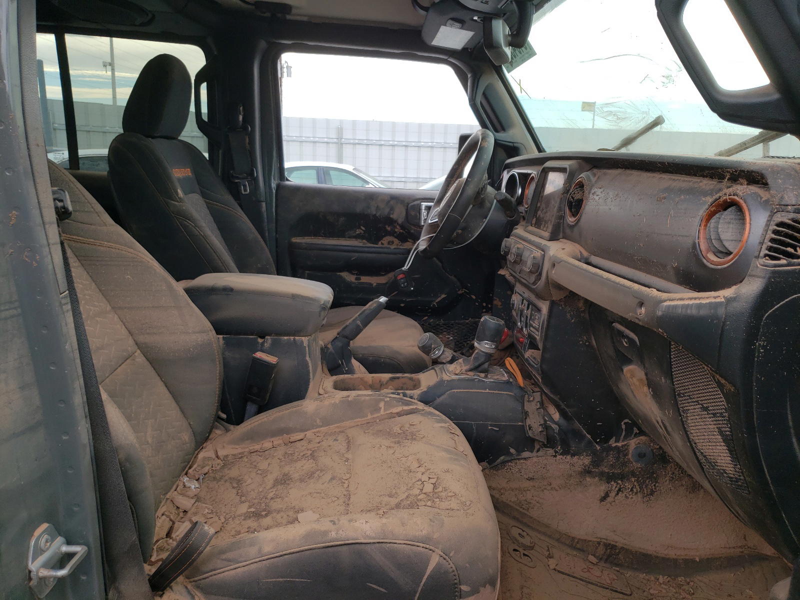 Photo 5 from auction – 2021 JEEP GLADIATOR with VIN 1C6JJTEG0ML546706