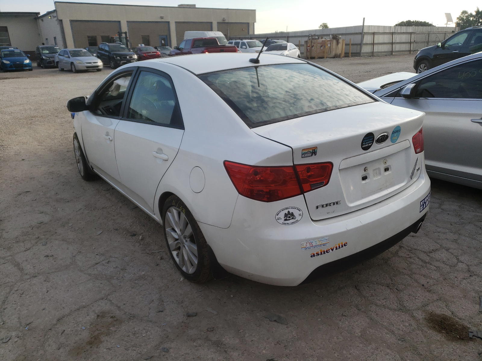 Photo 3 from auction – 2013 KIA FORTE SX with VIN KNAFW4A31D5657419