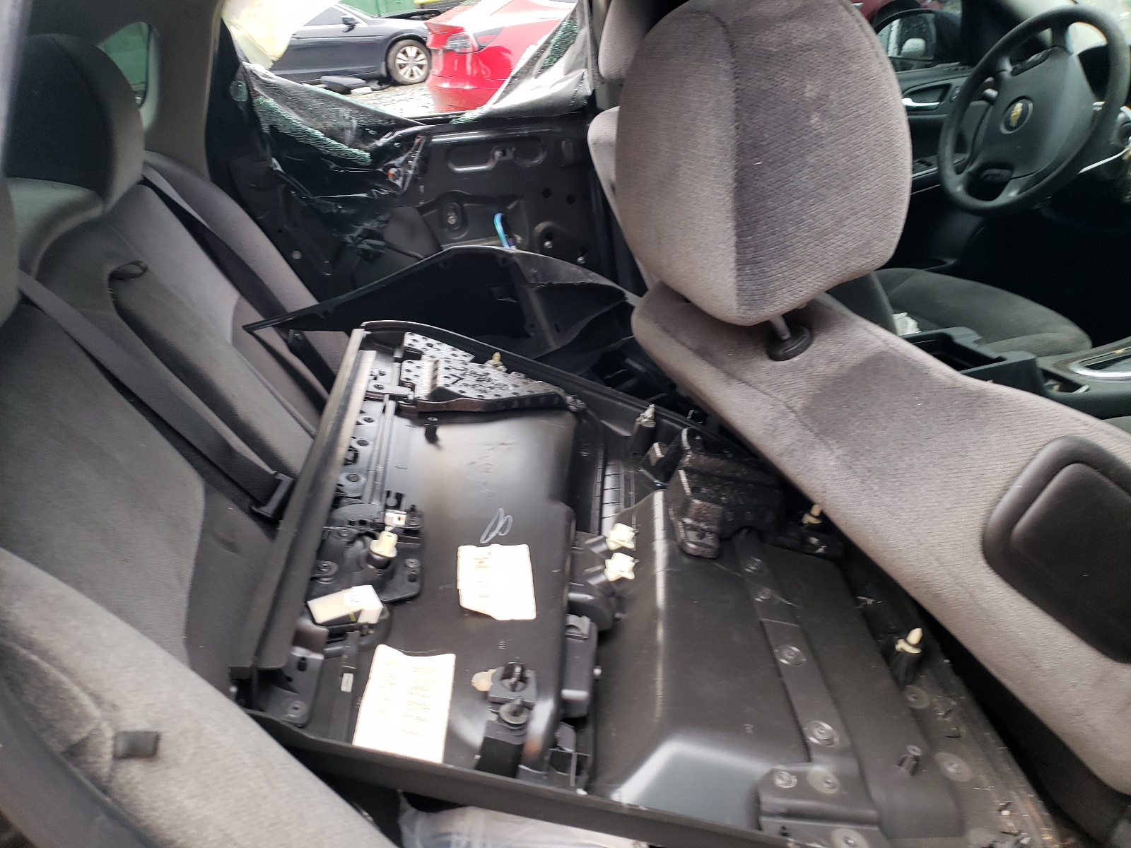 Photo 6 from auction – 2015 CHEVROLET IMPALA LIM with VIN 2G1WB5E31F1128953