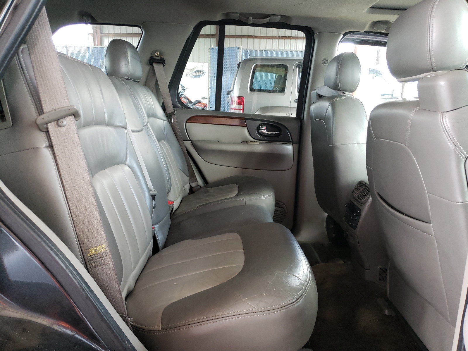 Photo 6 from auction – 2004 GMC ENVOY with VIN 1GKDS13S442101281