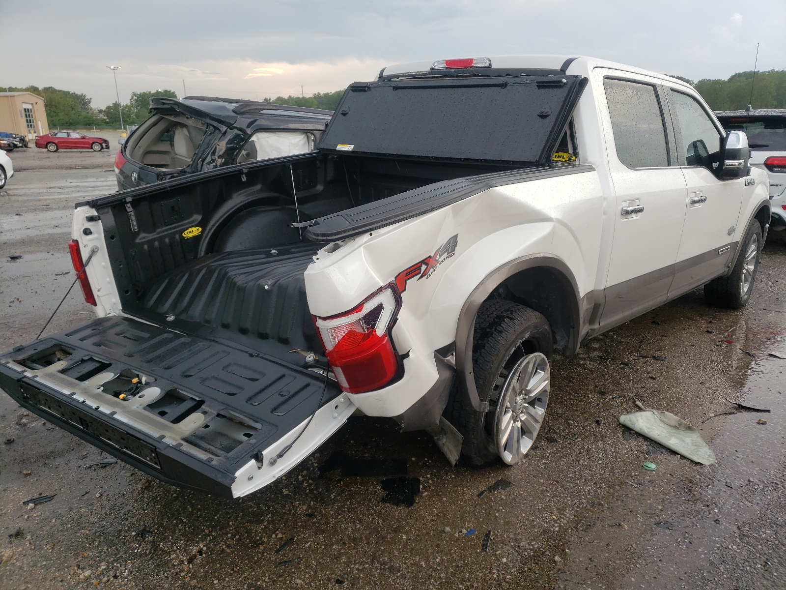 Photo 4 from auction – 2018 FORD F150 SUPER with VIN 1FTFW1E18JFD28250