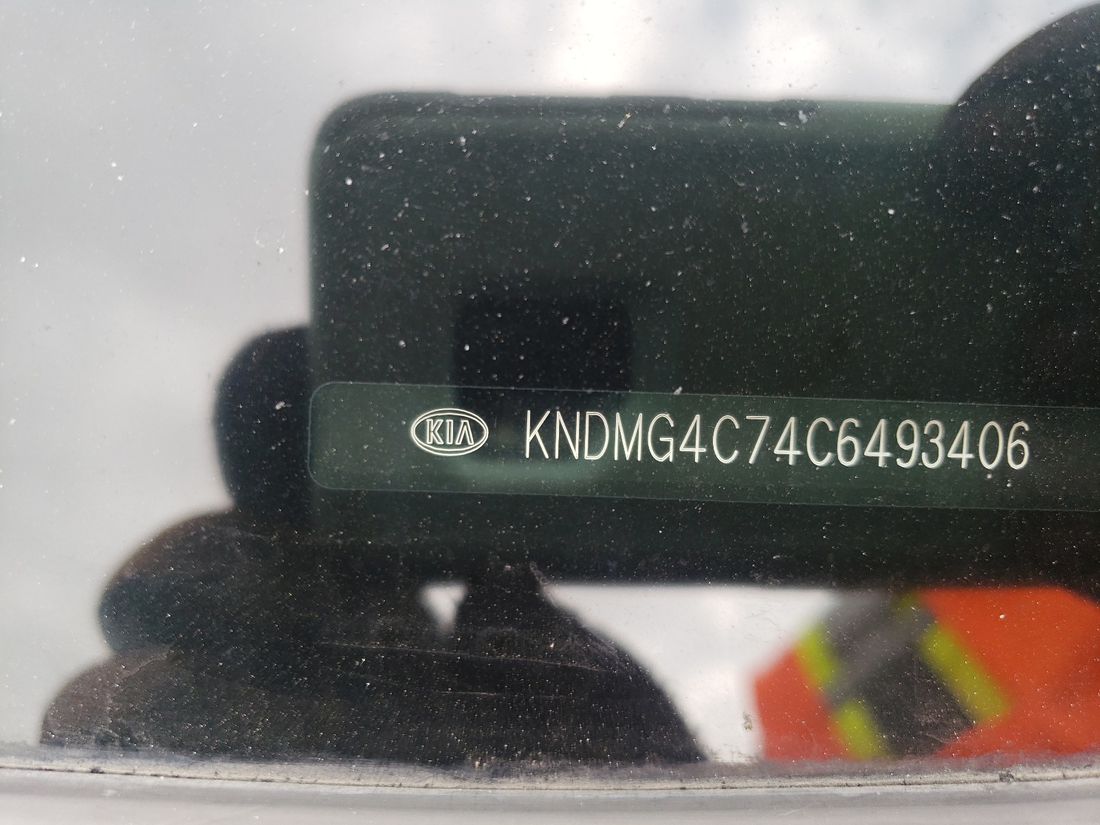 Photo 10 from auction – 2012 KIA SEDONA LX with VIN KNDMG4C74C6493406