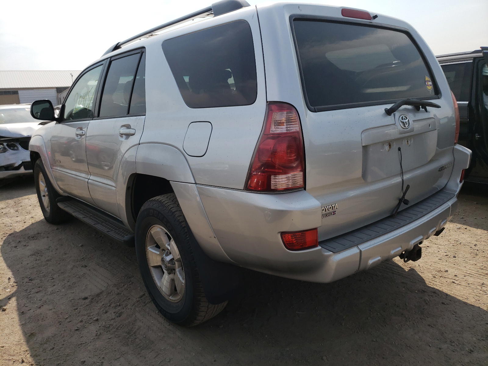 Photo 3 from auction – 2003 TOYOTA 4RUNNER SR with VIN JTEBT14R138004882