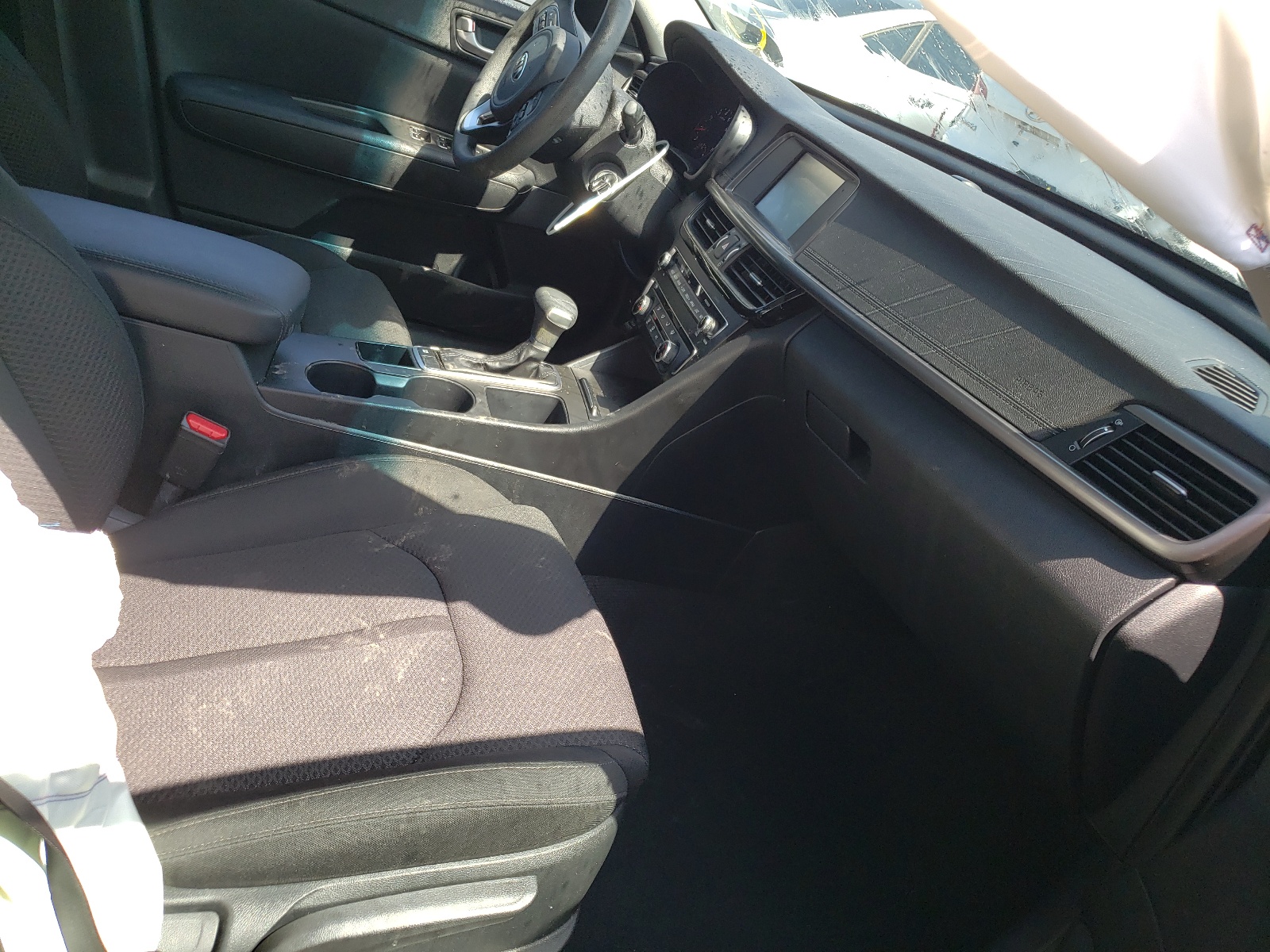 Photo 5 from auction – 2018 KIA OPTIMA LX with VIN KNAGT4L32J5211365