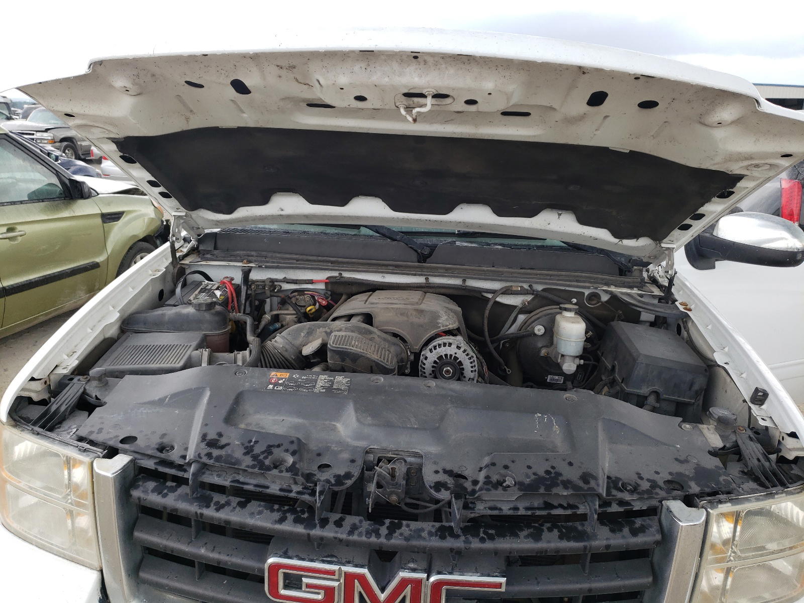 Photo 7 from auction – 2008 GMC SIERRA C15 with VIN 2GTEC13J081170690
