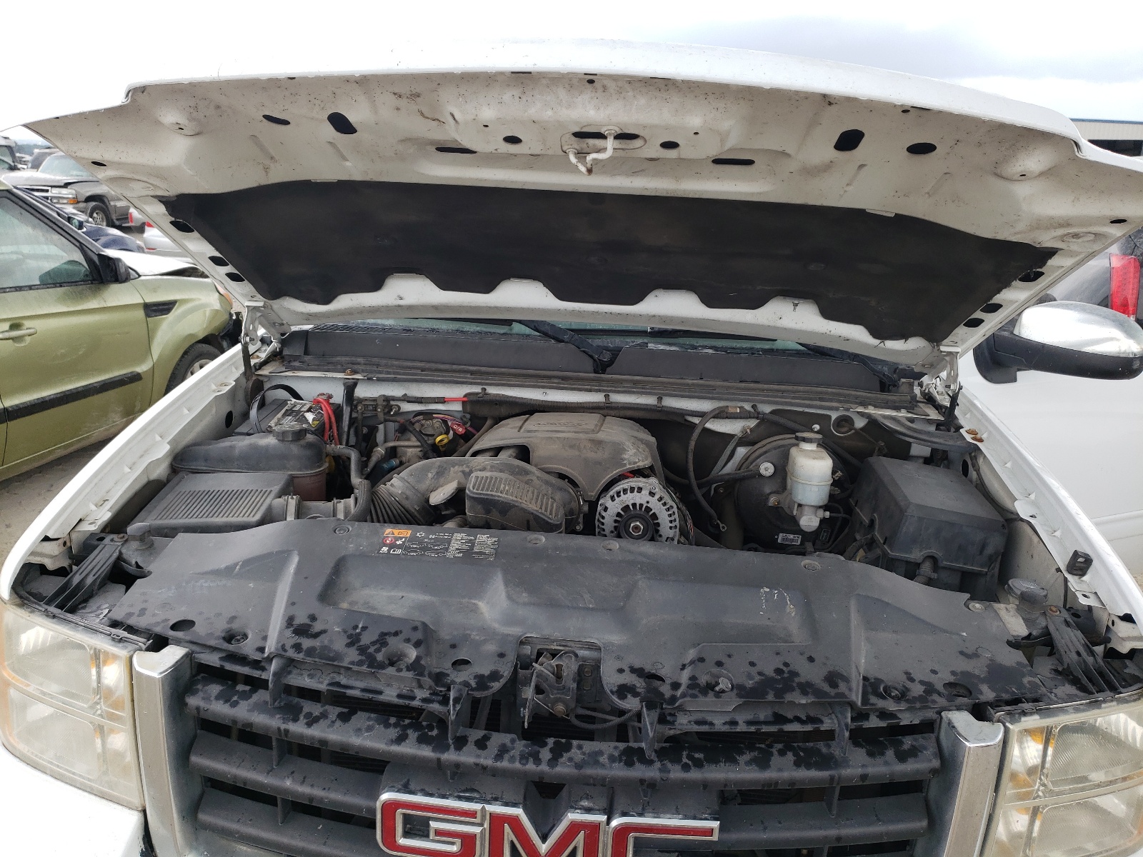 Zdjęcie 7 z aukcji – 2008 GMC SIERRA C15 z VIN 2GTEC13J081170690
