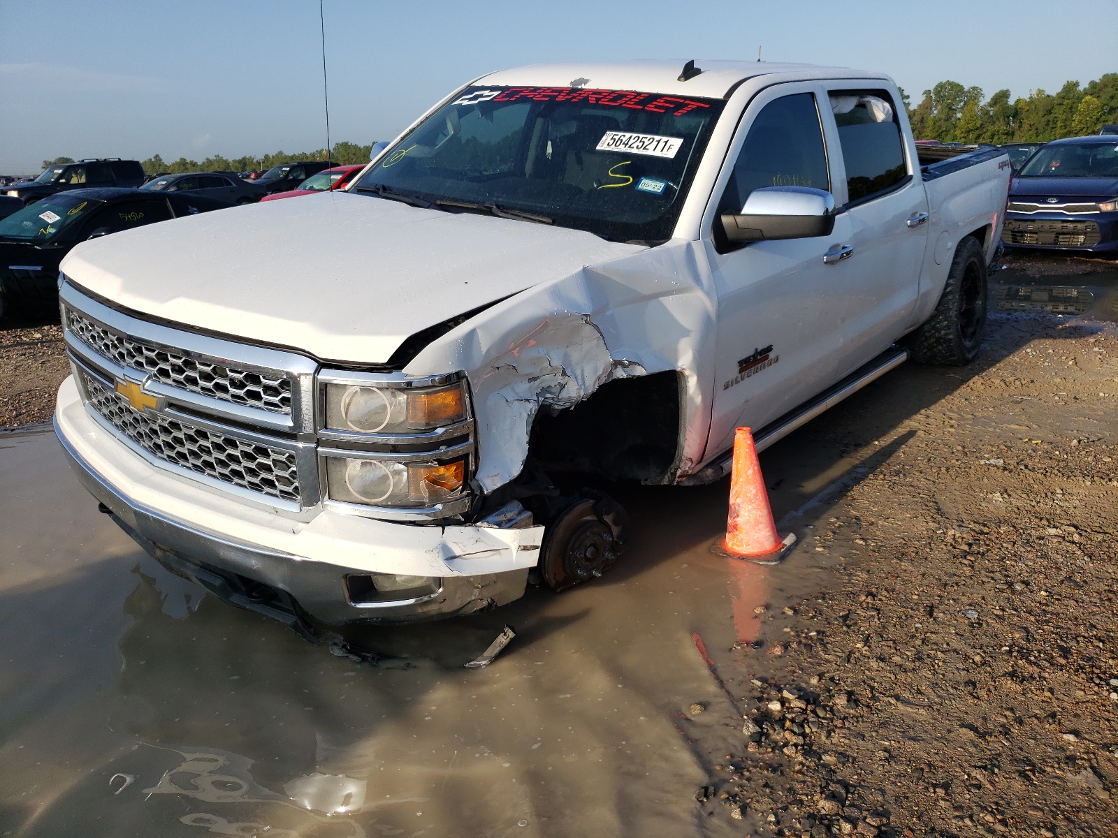 Photo 2 from auction – 2014 CHEVROLET SILVERADO with VIN 3GCUKRECXEG497872