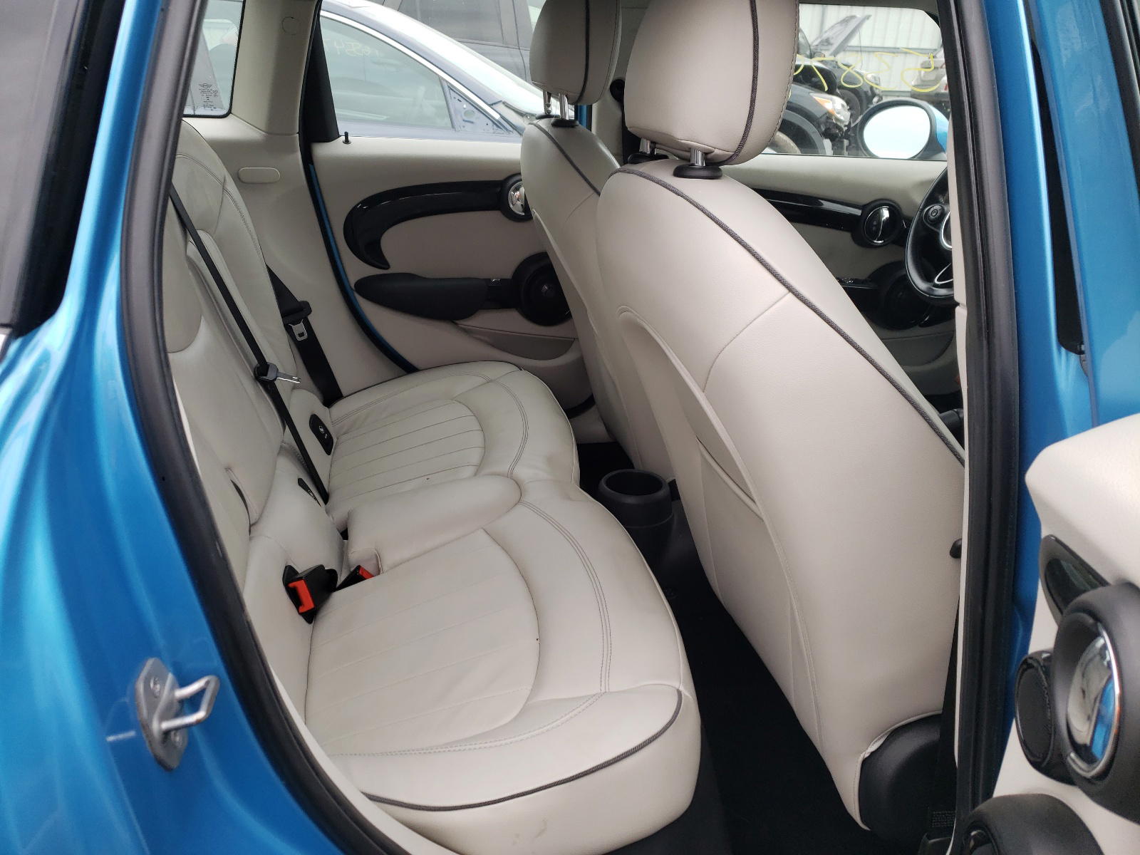 Photo 6 from auction – 2015 MINI COOPER with VIN WMWXS5C52FT827287