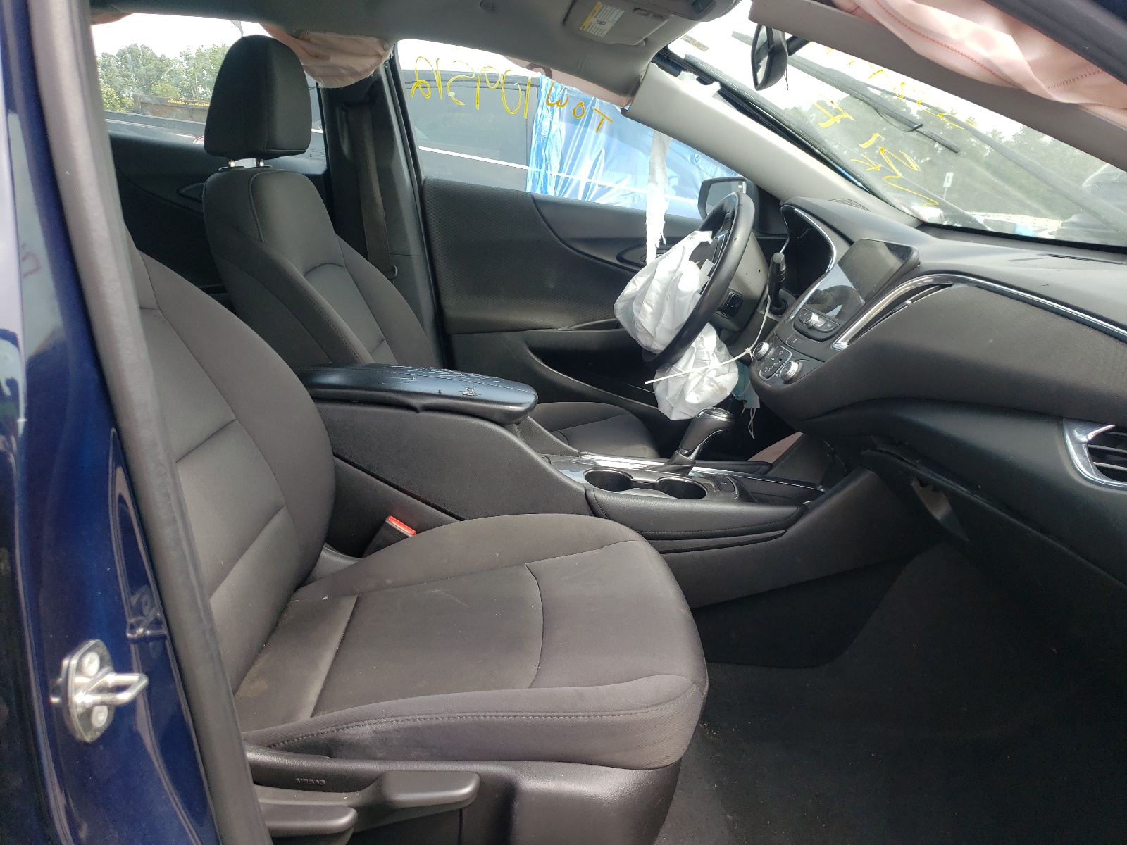 Photo 5 from auction – 2017 CHEVROLET MALIBU LT with VIN 1G1ZE5STXHF285417