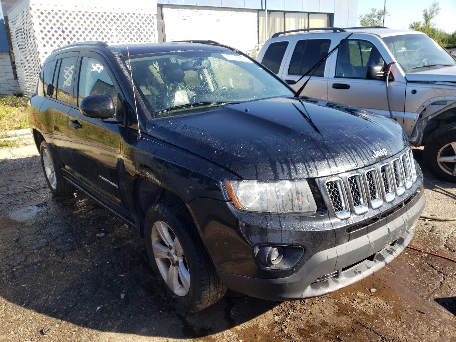 JEEP COMPASS LA 2014 with VIN 1C4NJCEB7ED547300 - Photo from auction