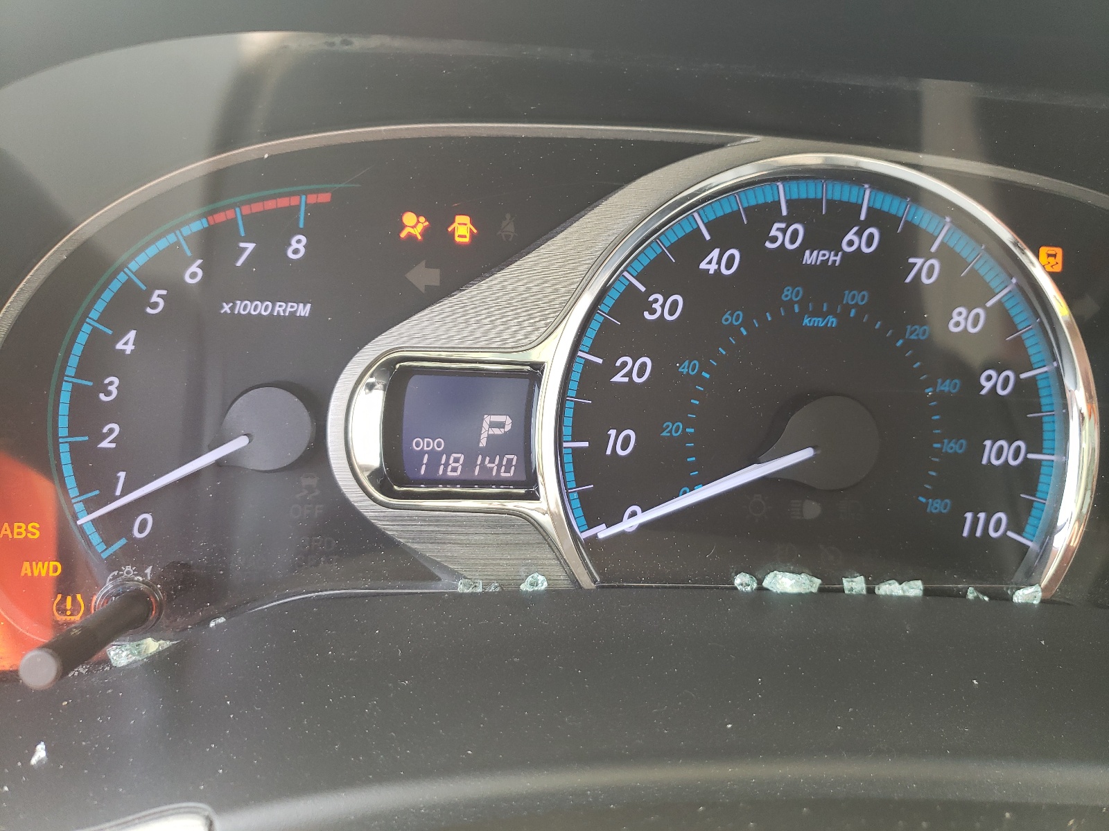 Photo 8 from auction – 2014 TOYOTA SIENNA XLE with VIN 5TDDK3DCXES075276