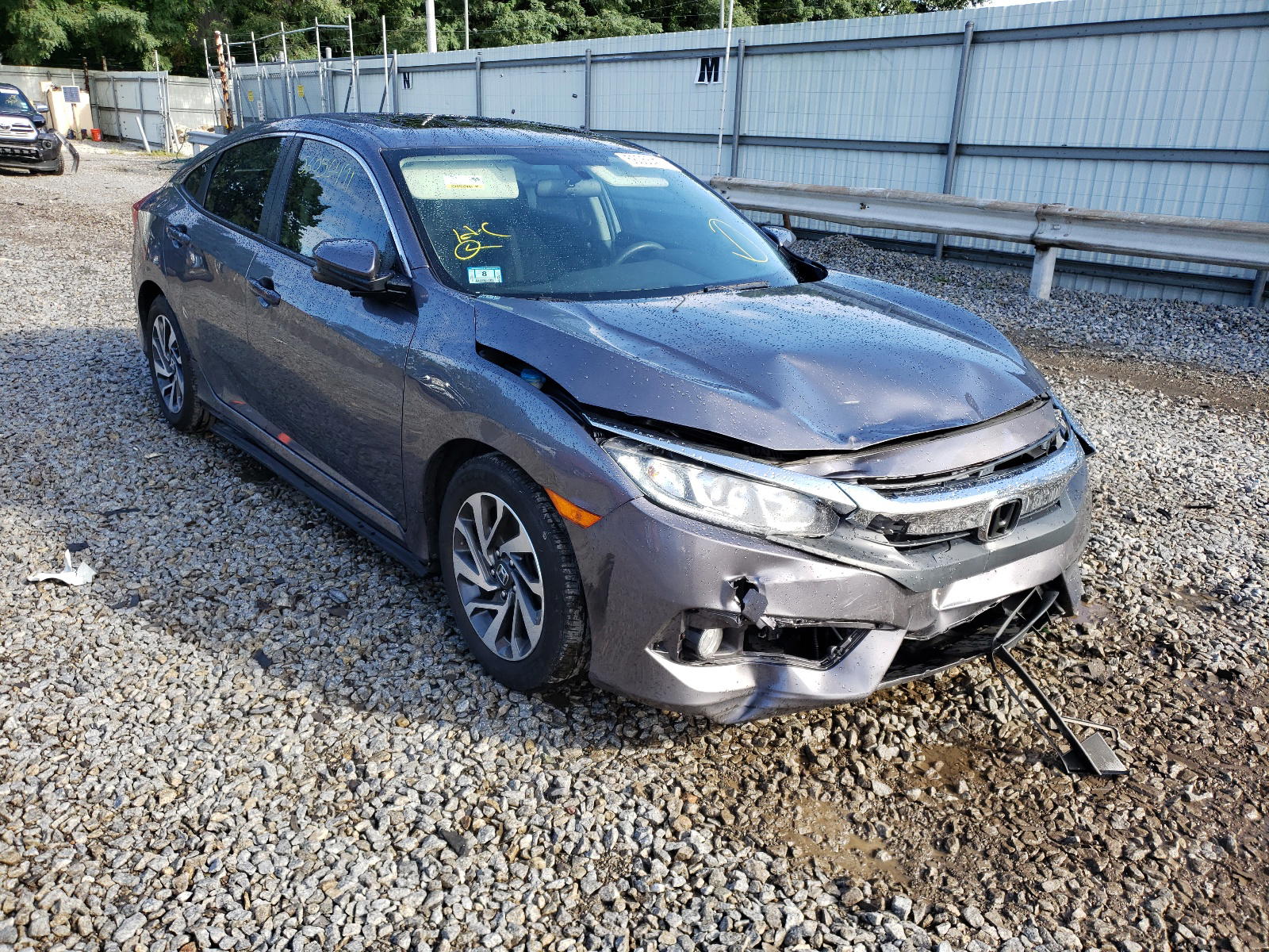 HONDA CIVIC EX 2017 with VIN 19XFC2F71HE232546 - Photo from auction