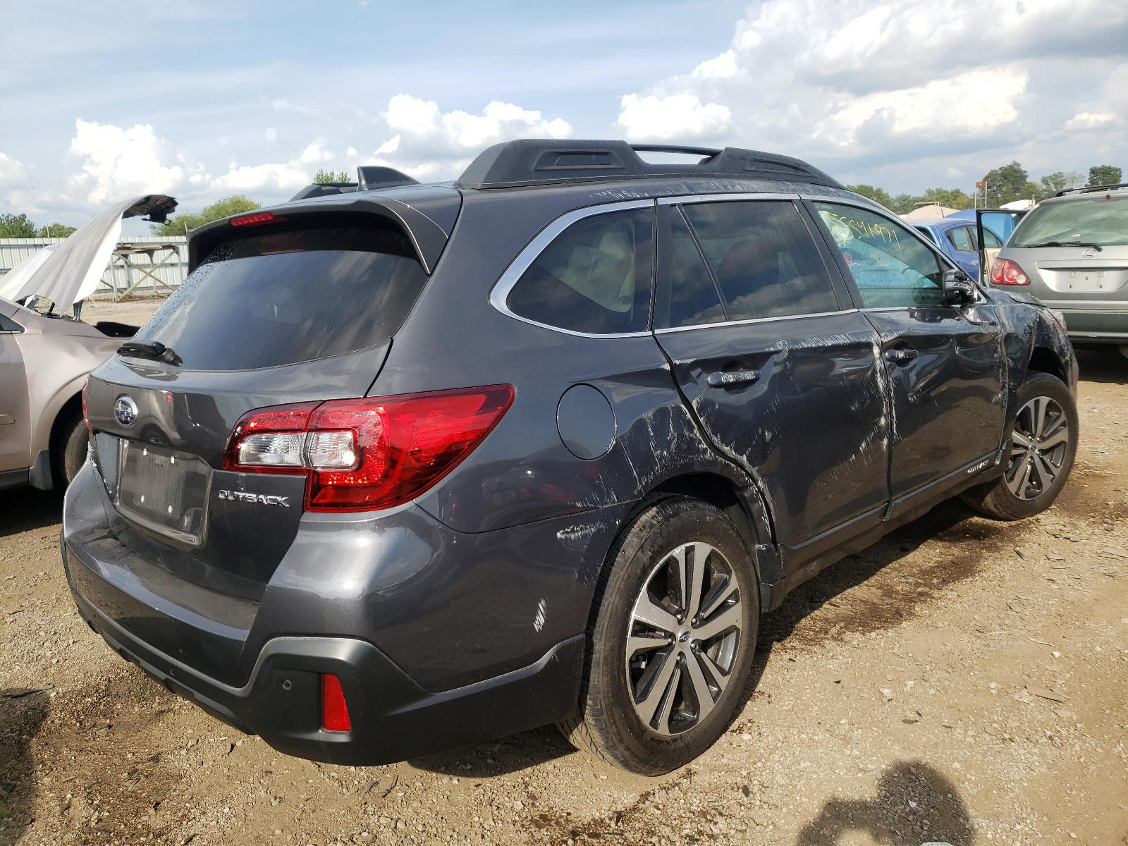 Photo 4 from auction – 2019 SUBARU OUTBACK 2. with VIN 4S4BSANC7K3311238