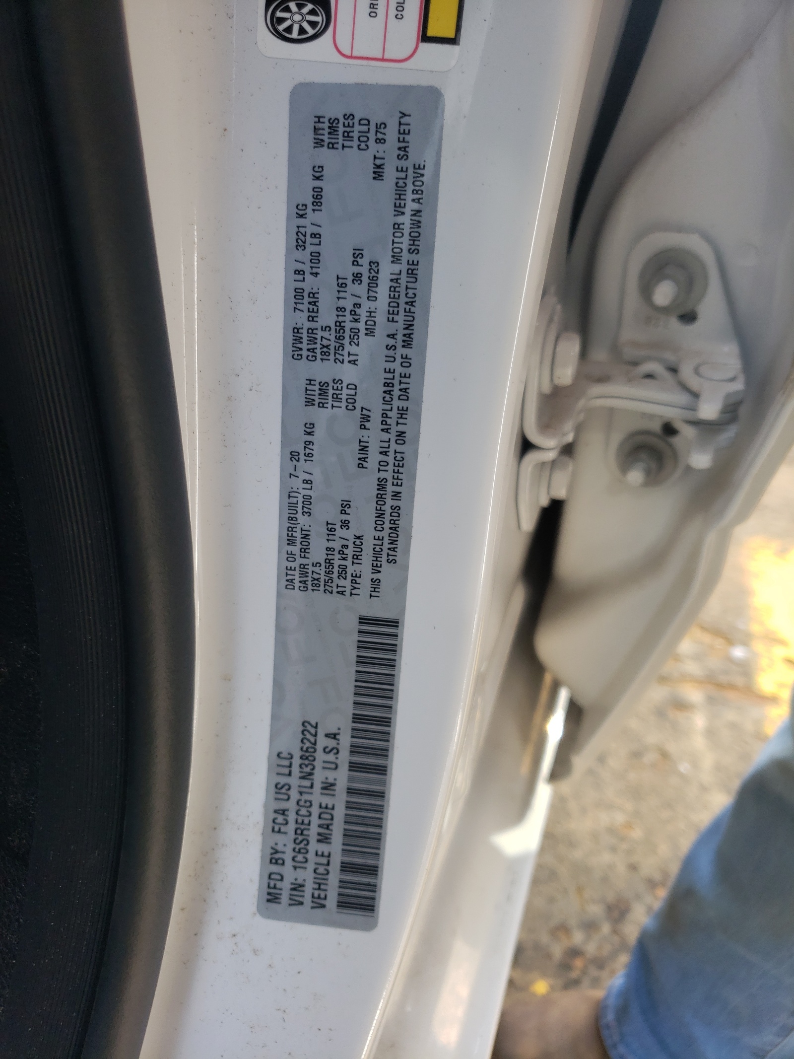 Photo 10 from auction – 2020 RAM 1500 TRADE with VIN 1C6SRECG1LN386222