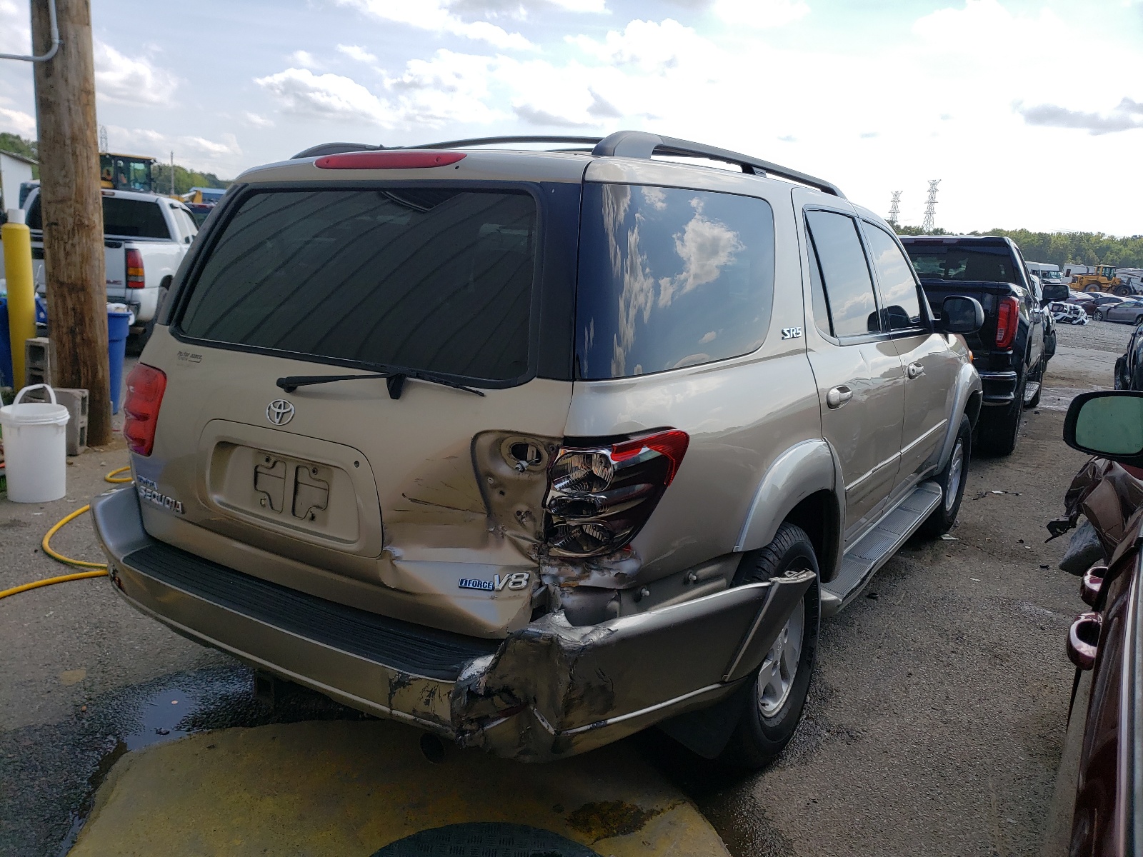 Photo 4 from auction – 2004 TOYOTA SEQUOIA SR with VIN 5TDZT34A44S224152