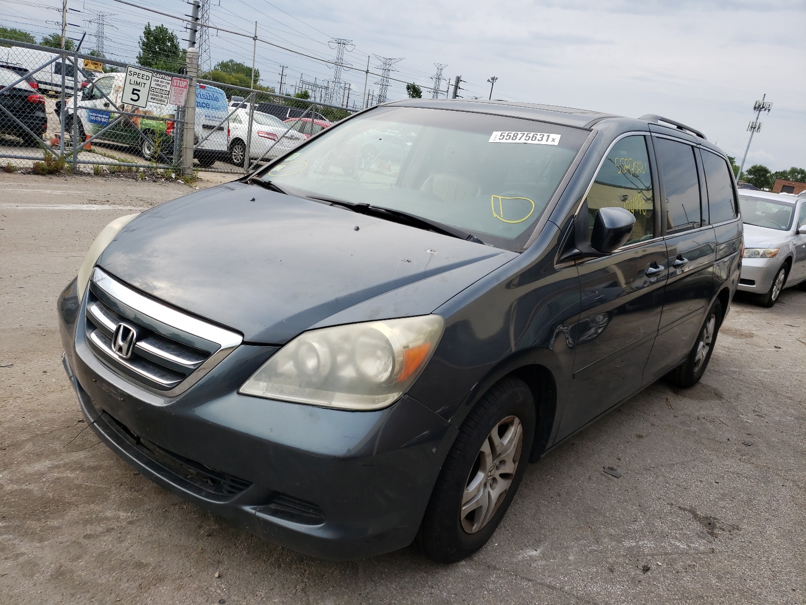 Photo 2 from auction – 2005 HONDA ODYSSEY EX with VIN 5FNRL386X5B424853