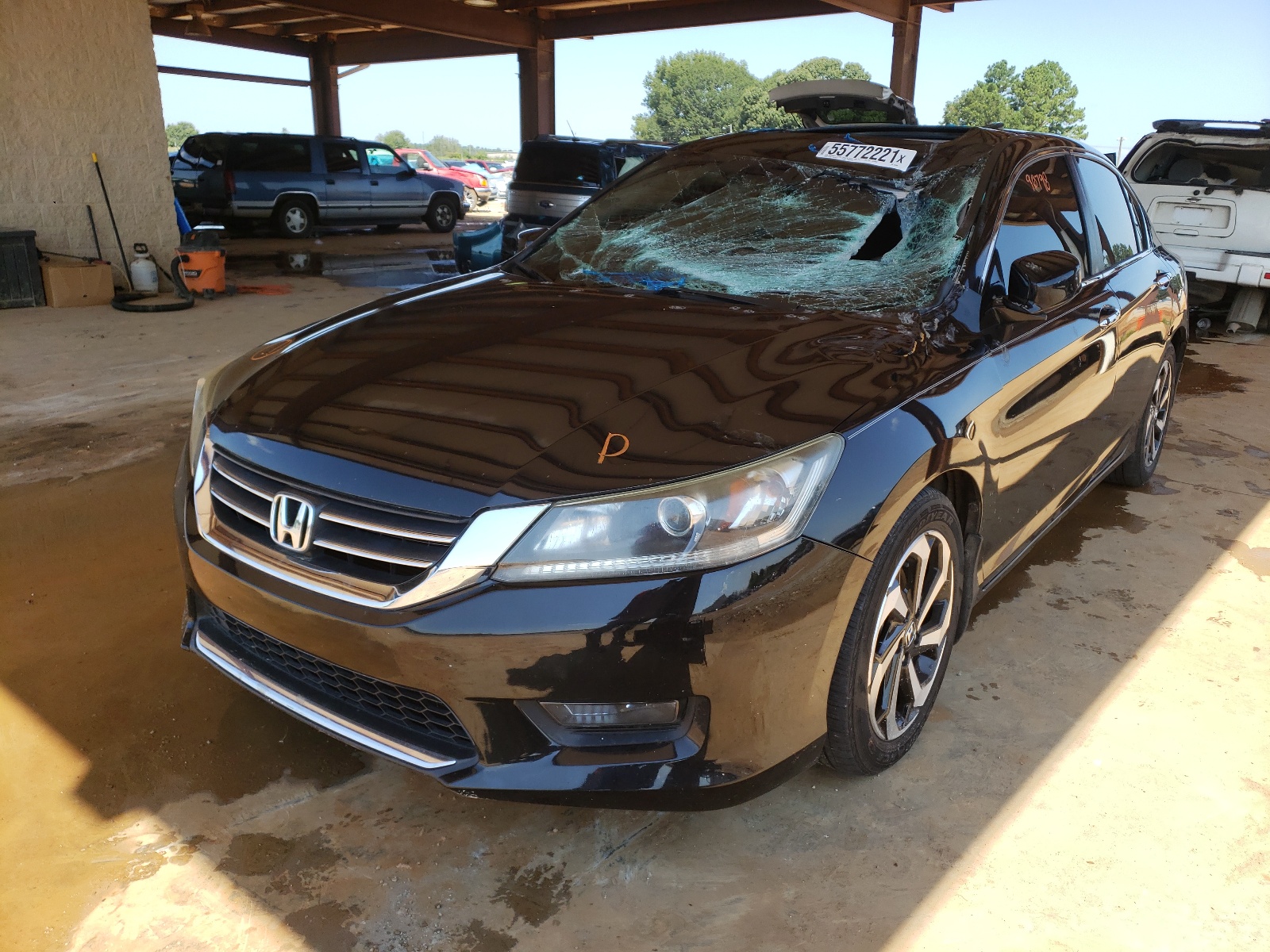 Photo 2 from auction – 2014 HONDA ACCORD EXL with VIN 1HGCR2F80EA212928