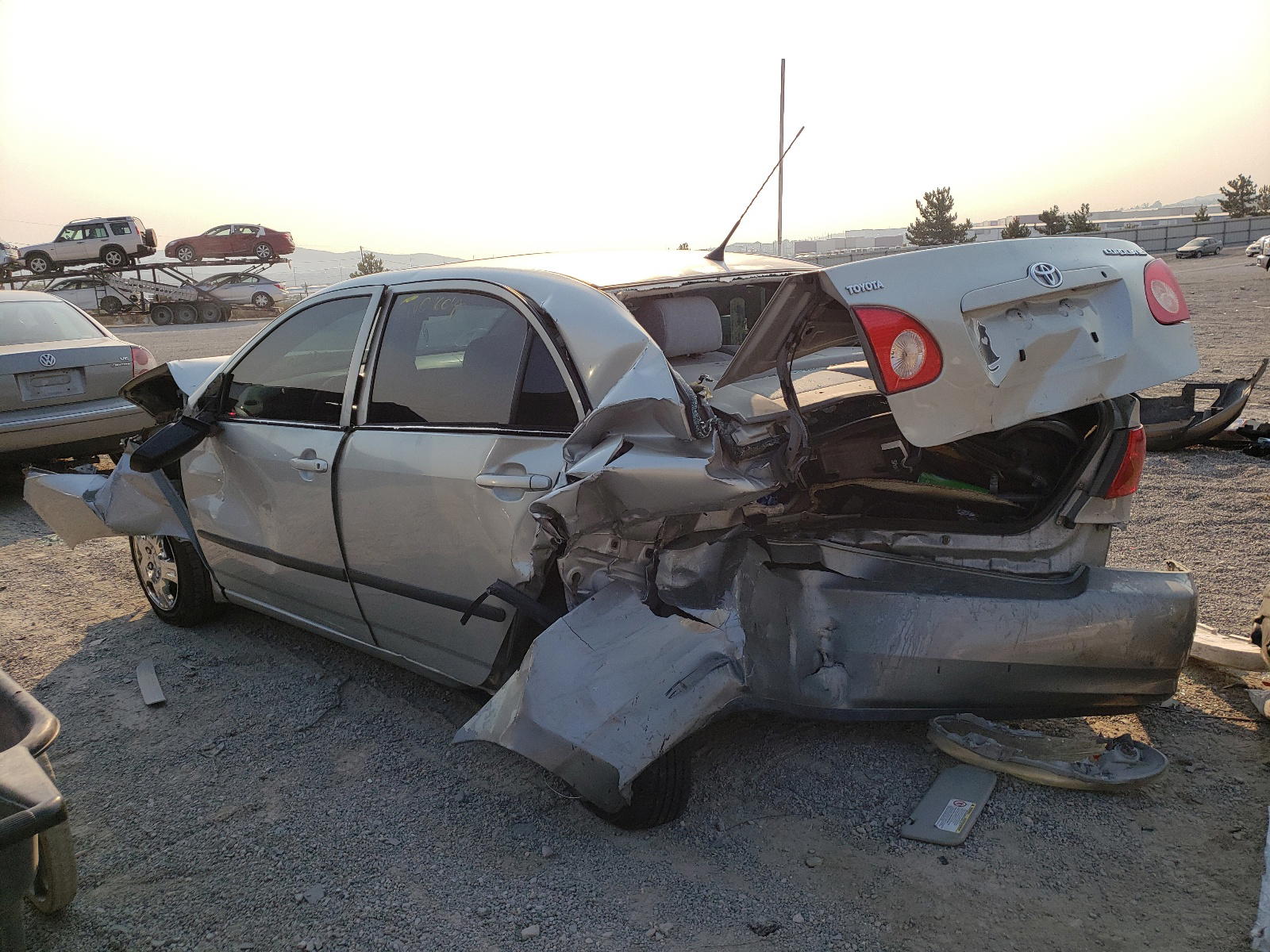 Photo 3 from auction – 2003 TOYOTA COROLLA CE with VIN 2T1BR32E03C041120