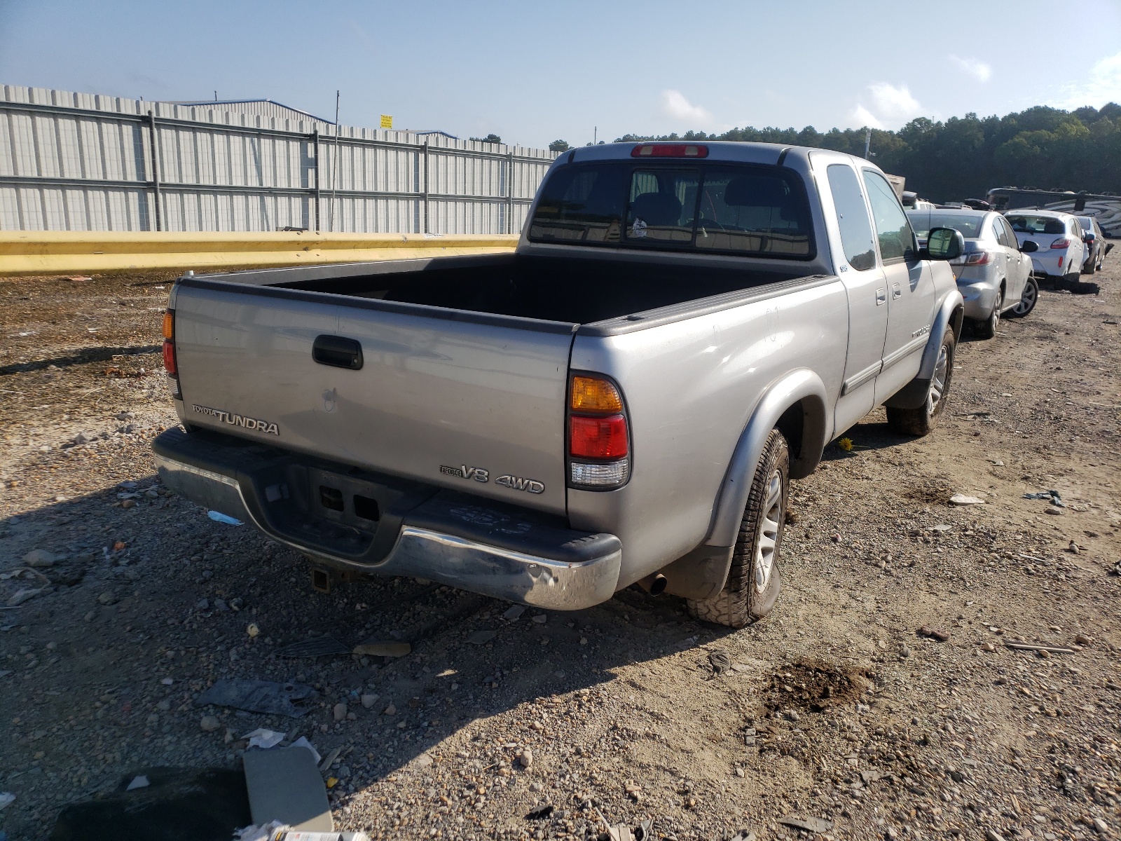 Photo 4 from auction – 2003 TOYOTA TUNDRA ACC with VIN 5TBBT44163S416672