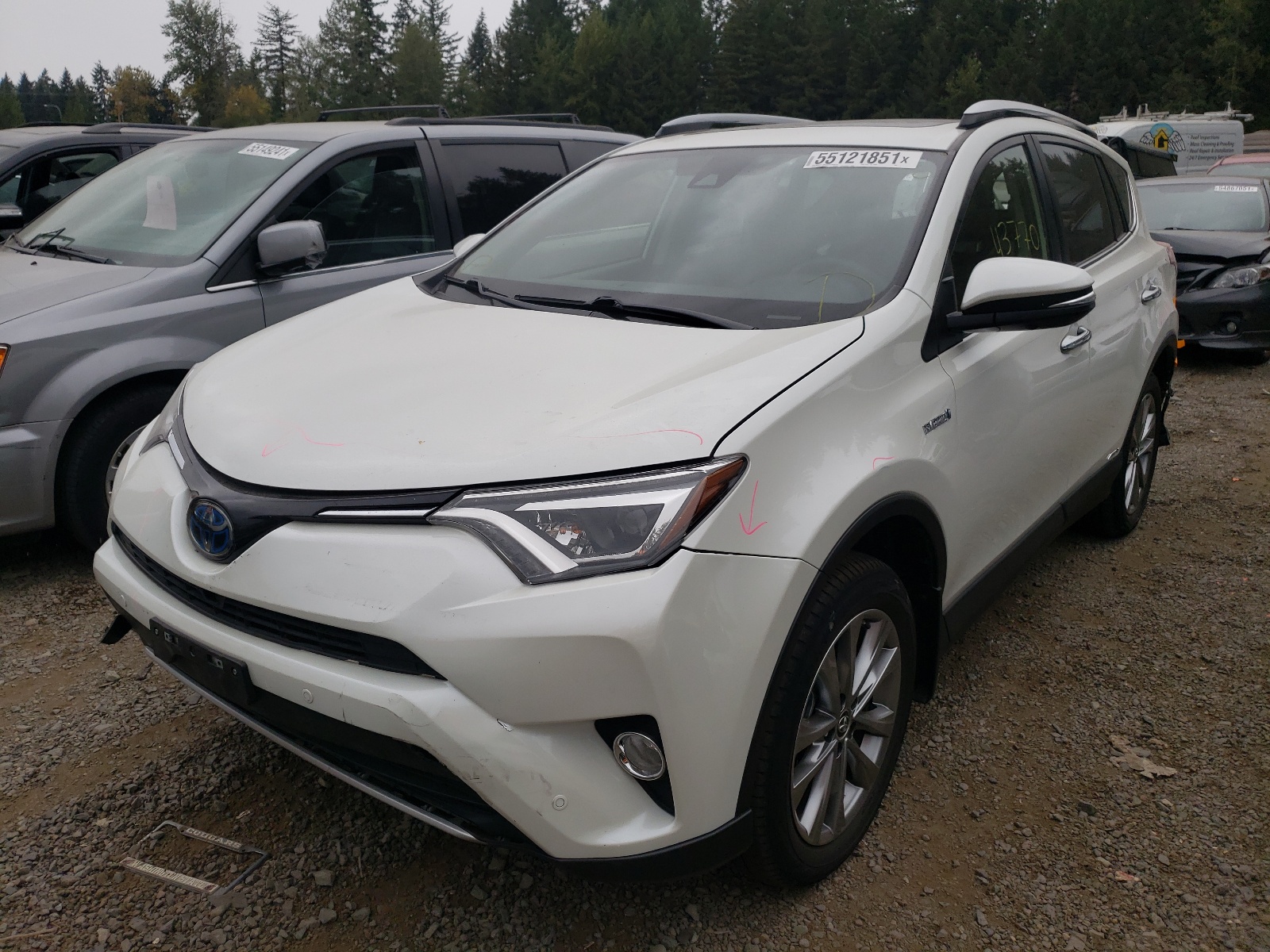 Zdjęcie 2 z aukcji – 2016 TOYOTA RAV4 z VIN JTMDJREV5GD025843