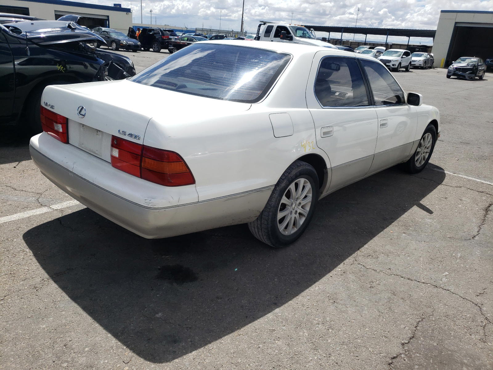 Photo 4 from auction – 1998 LEXUS LS 400 with VIN JT8BH28F3W0129380